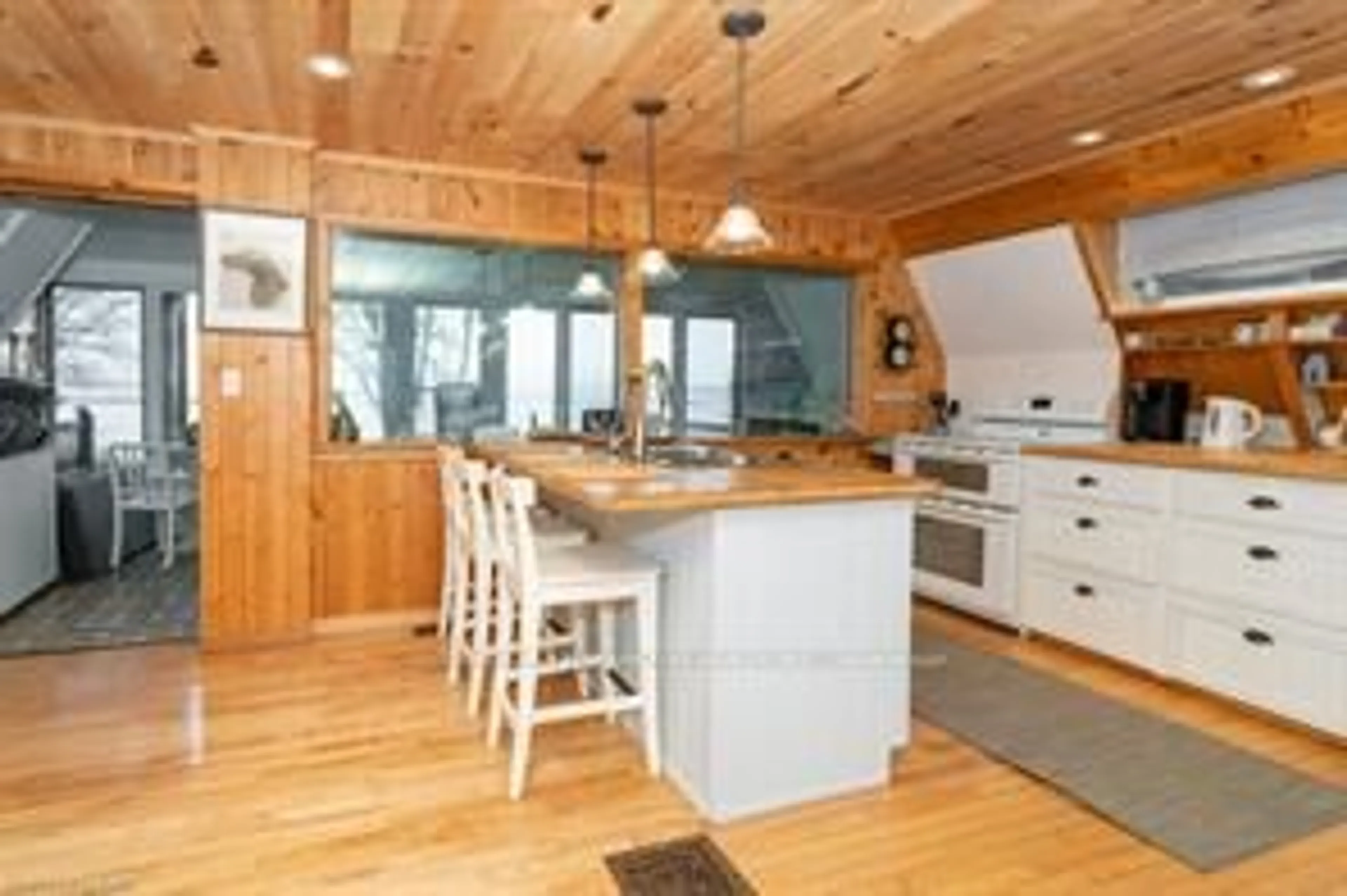 Open concept kitchen, wood/laminate floor for 388 CRESCENT Rd, Strong Ontario P0A 1Z0