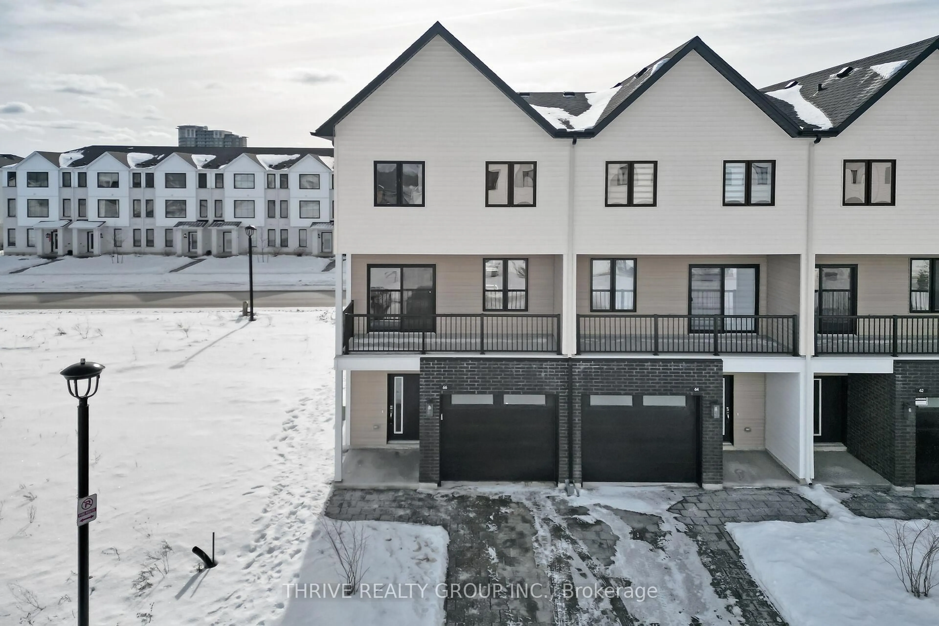 A pic from outside/outdoor area/front of a property/back of a property/a pic from drone, street for 1595 Capri Cres #66, London North Ontario N6G 3Y6