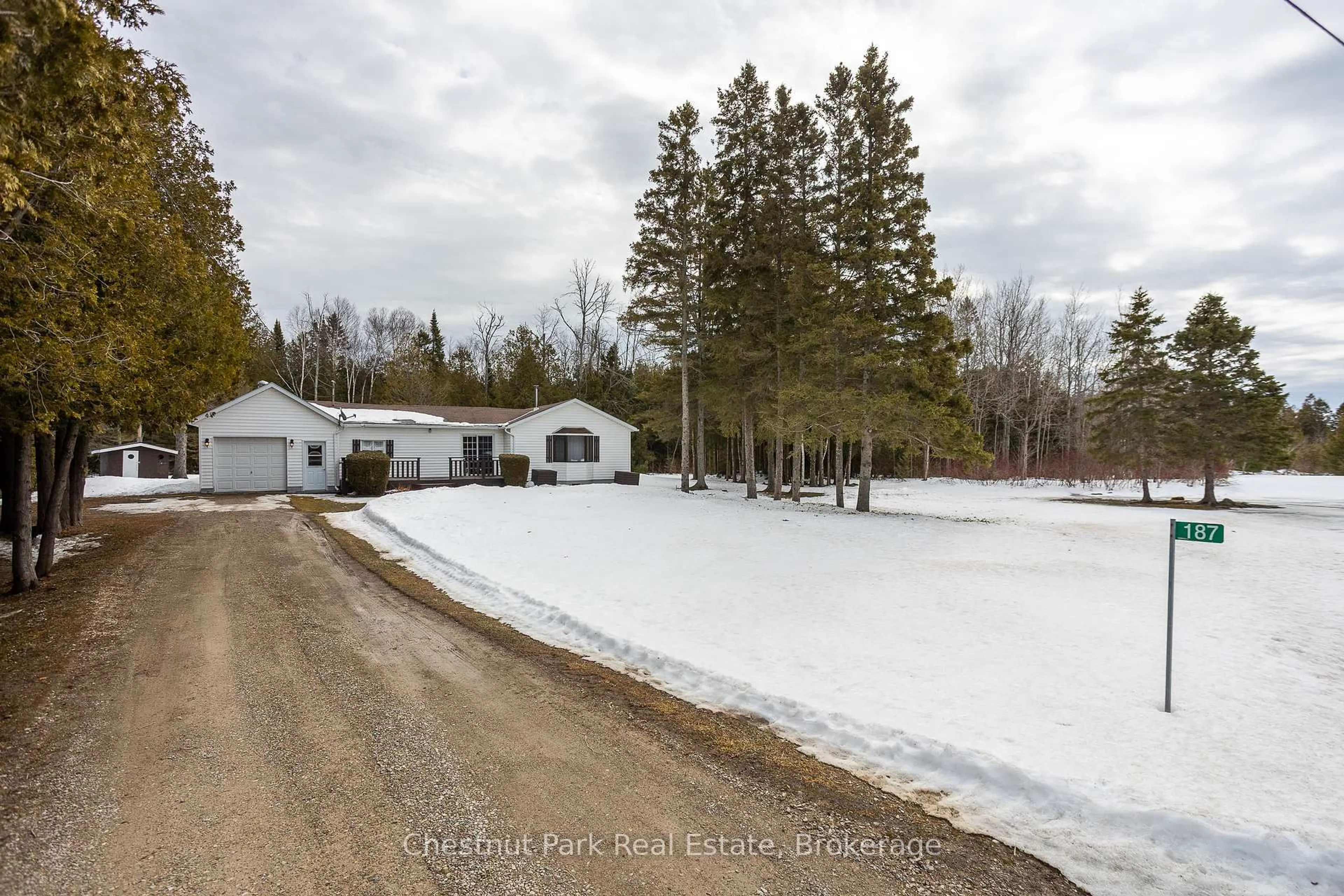 A pic from outside/outdoor area/front of a property/back of a property/a pic from drone, street for 187 Warner Bay Rd, Northern Bruce Peninsula Ontario N0H 2R0