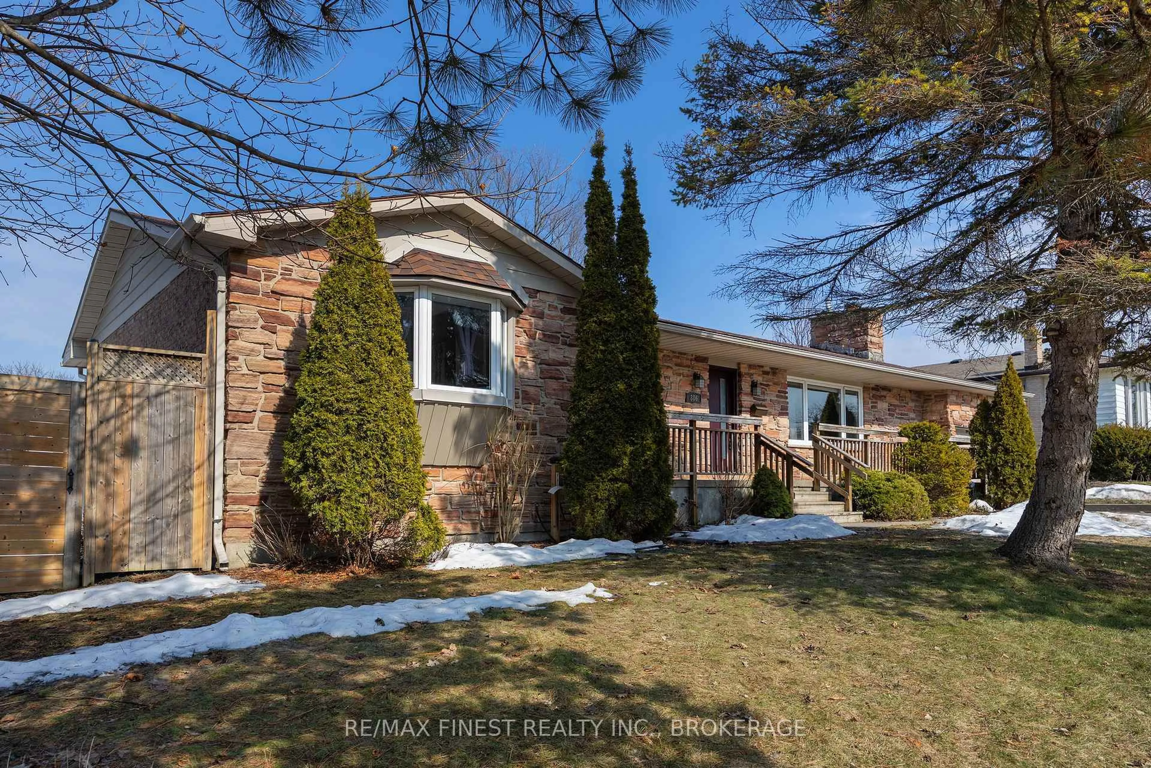 Home with brick exterior material, street for 886 Pembridge Cres, Kingston Ontario K7M 6A4