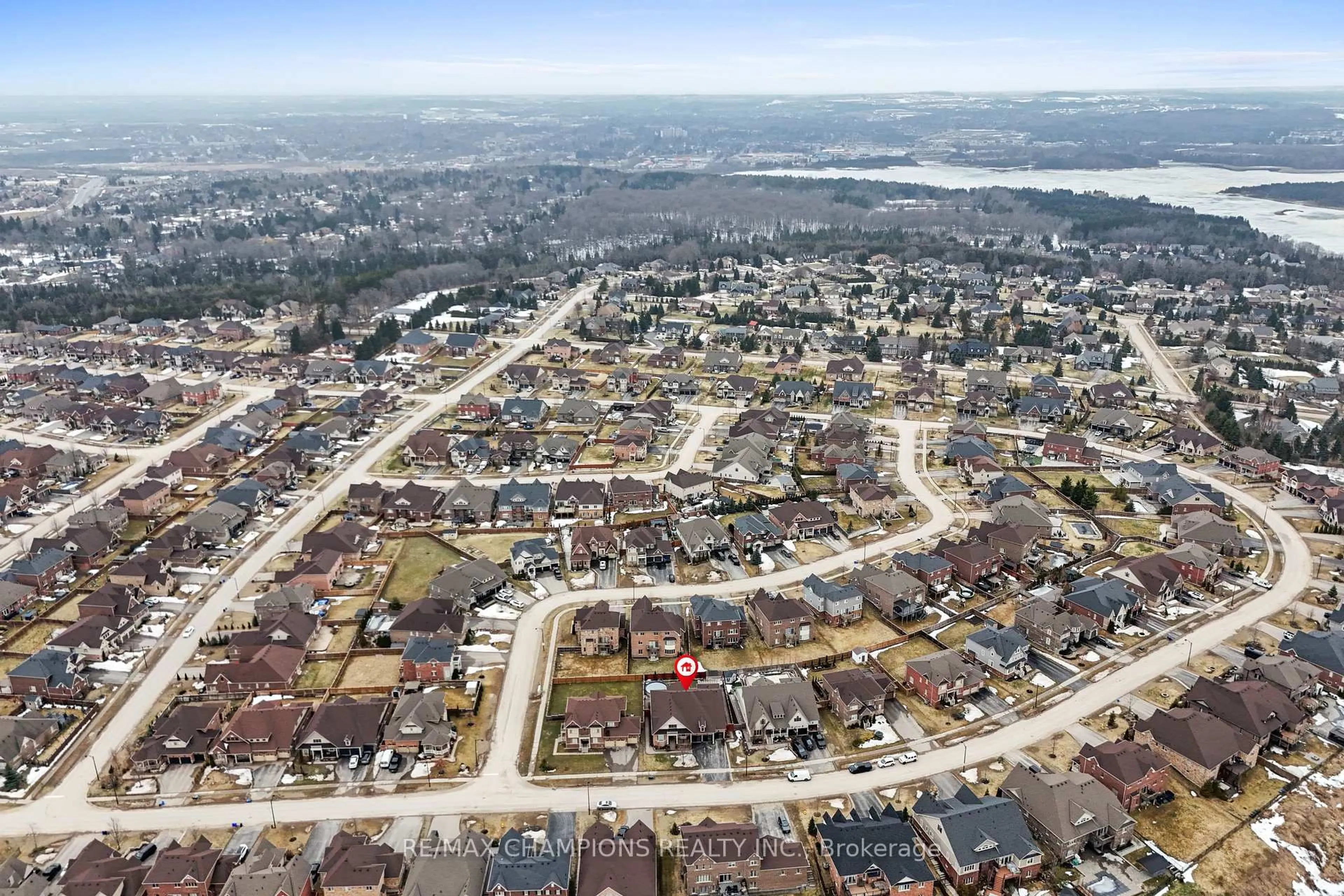 A pic from outside/outdoor area/front of a property/back of a property/a pic from drone, street for 55 Meek Ave, Mono Ontario L9W 2Z2