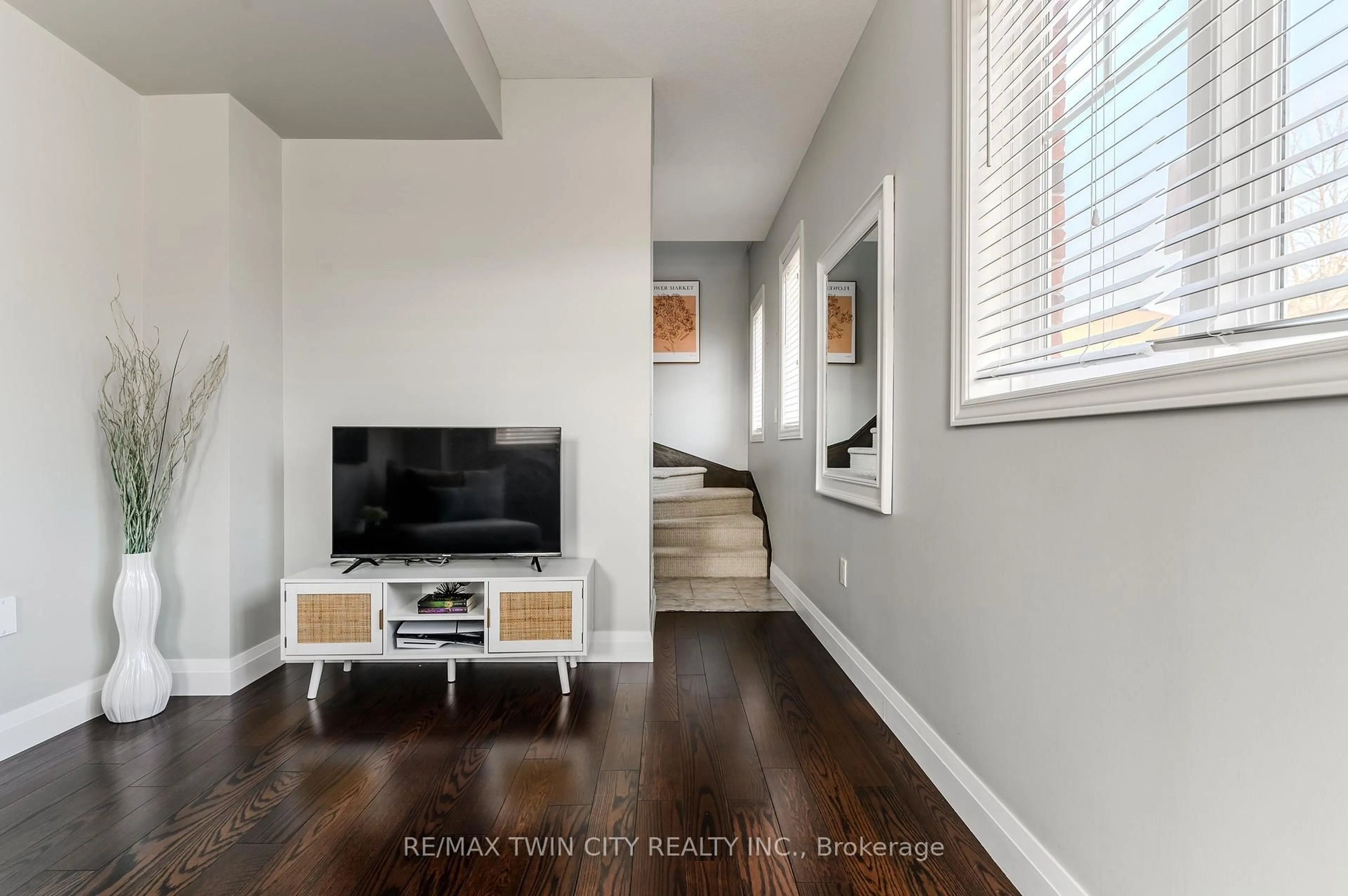 Unknown for 310 Fall Fair Way, Hamilton Ontario L0R 1C0