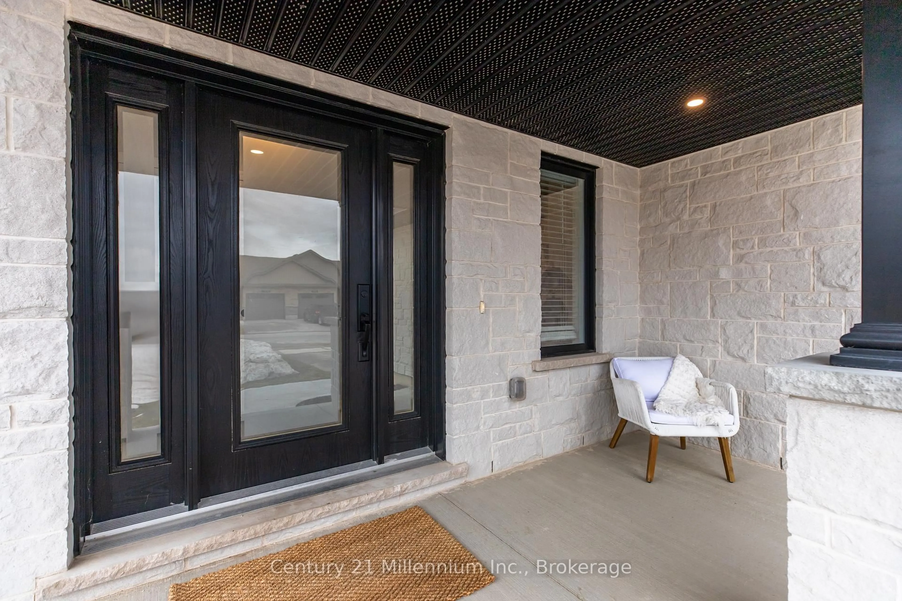 Indoor entryway for 200 Eccles Ave, West Grey Ontario N0G 1R0