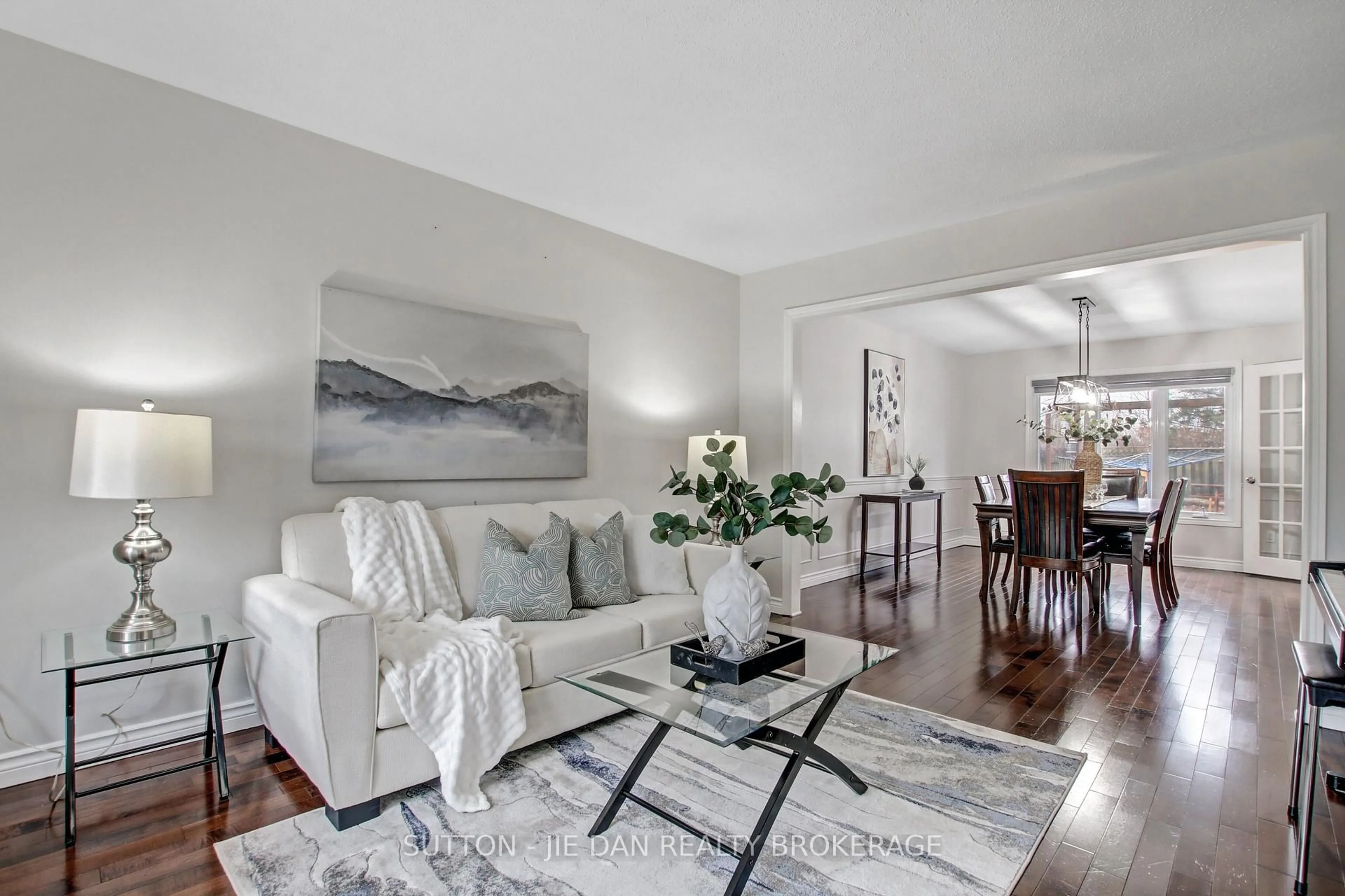 Living room with furniture, wood/laminate floor for 33 Repton Ave, London North Ontario N5X 3G3