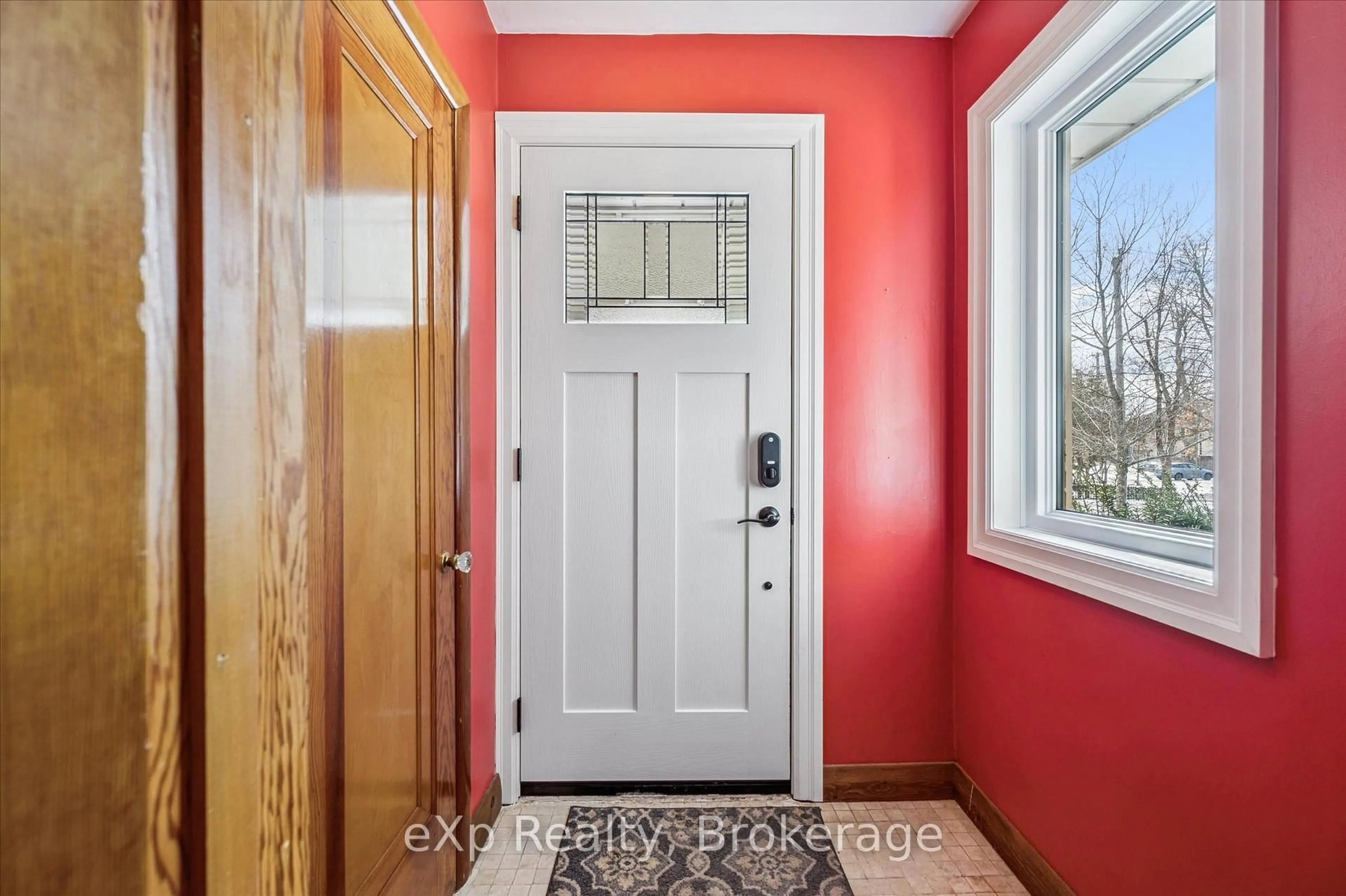 Indoor entryway for 80 Church St, Centre Wellington Ontario N0B 1S0
