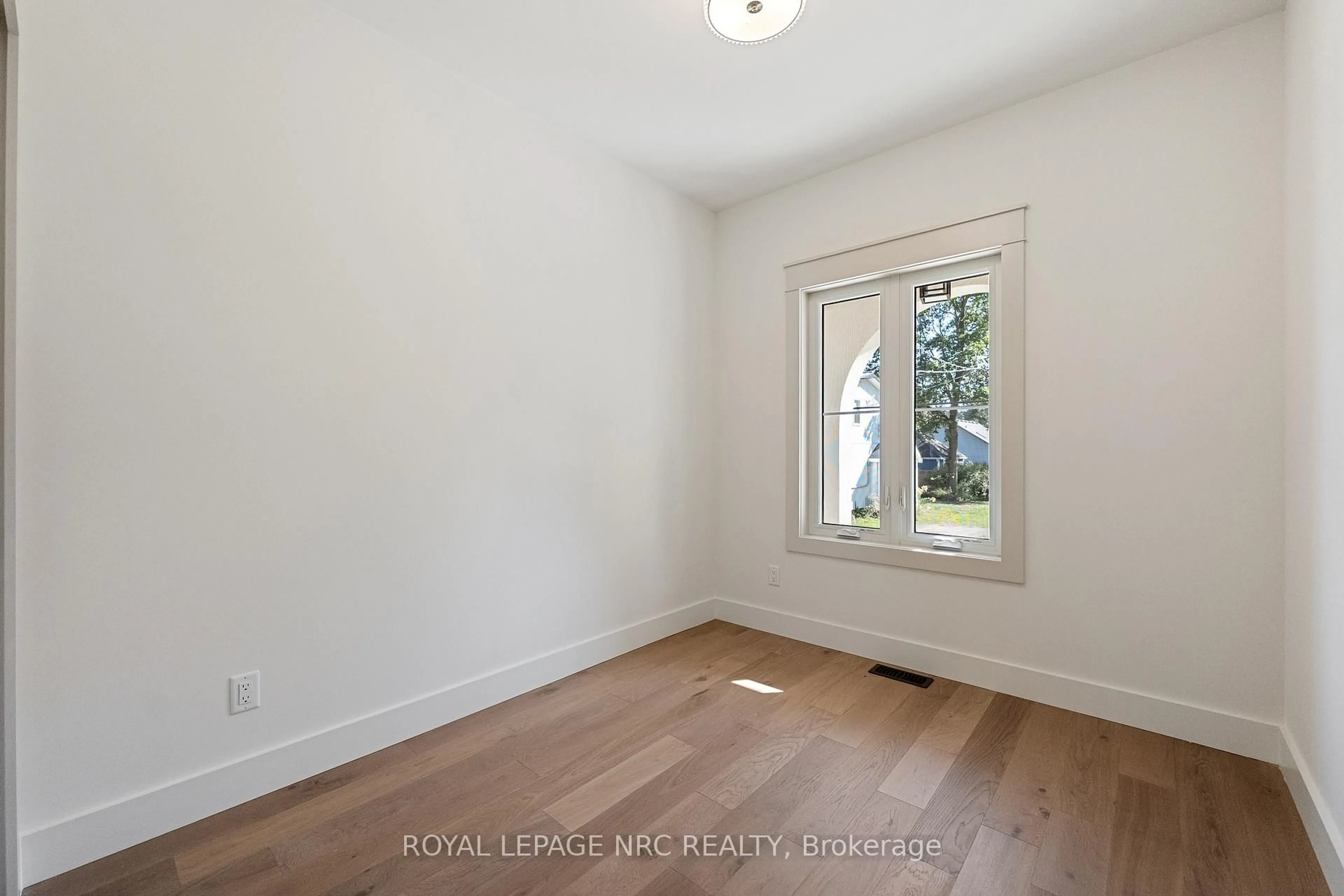 A pic of a room for 4062 GLENSPRING Rd, Fort Erie Ontario L0S 1B0