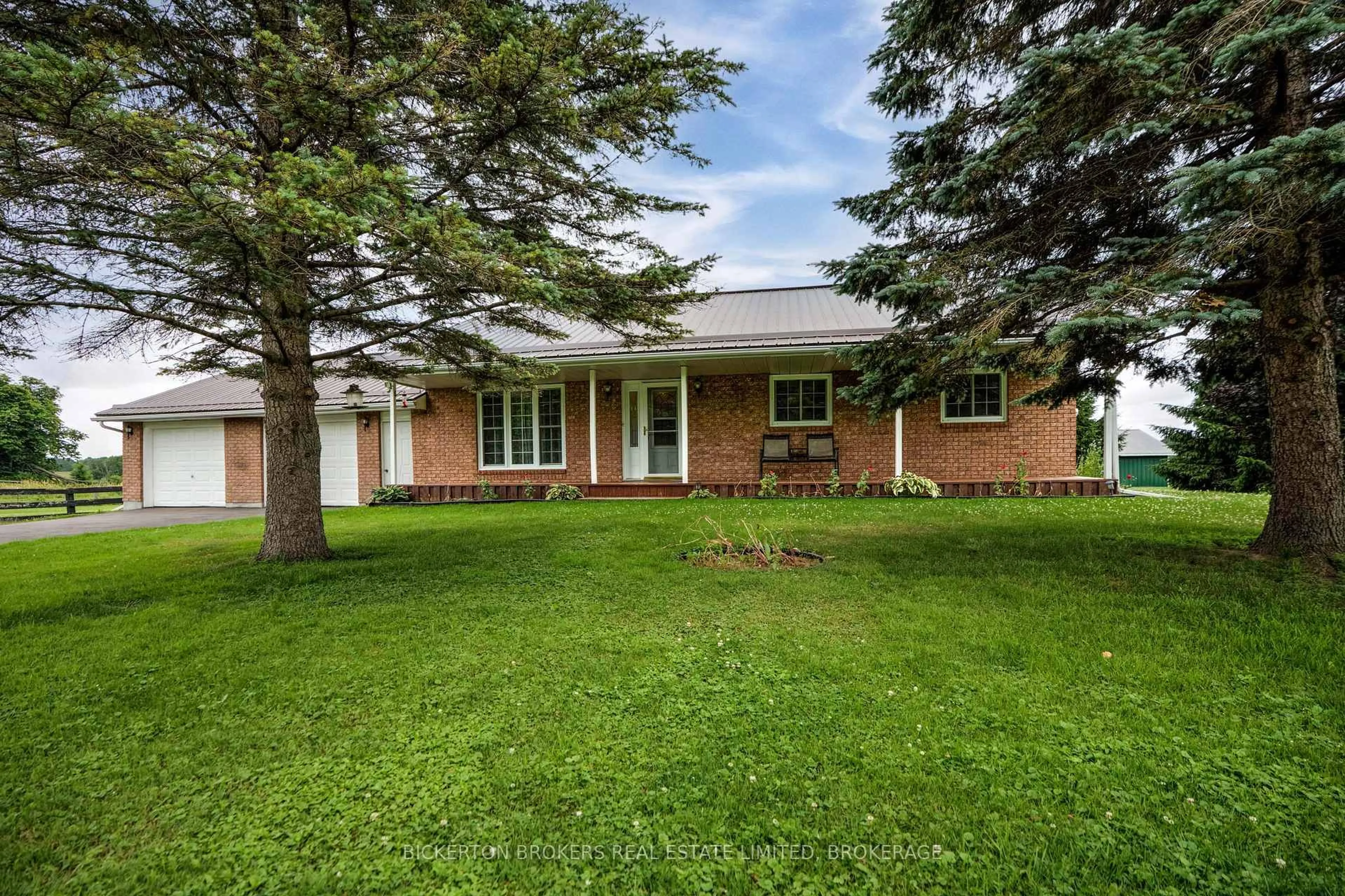 A pic from outside/outdoor area/front of a property/back of a property/a pic from drone, street for 321 Escott/Rockport Rd, Leeds and the Thousand Islands Ontario K1E 1R0