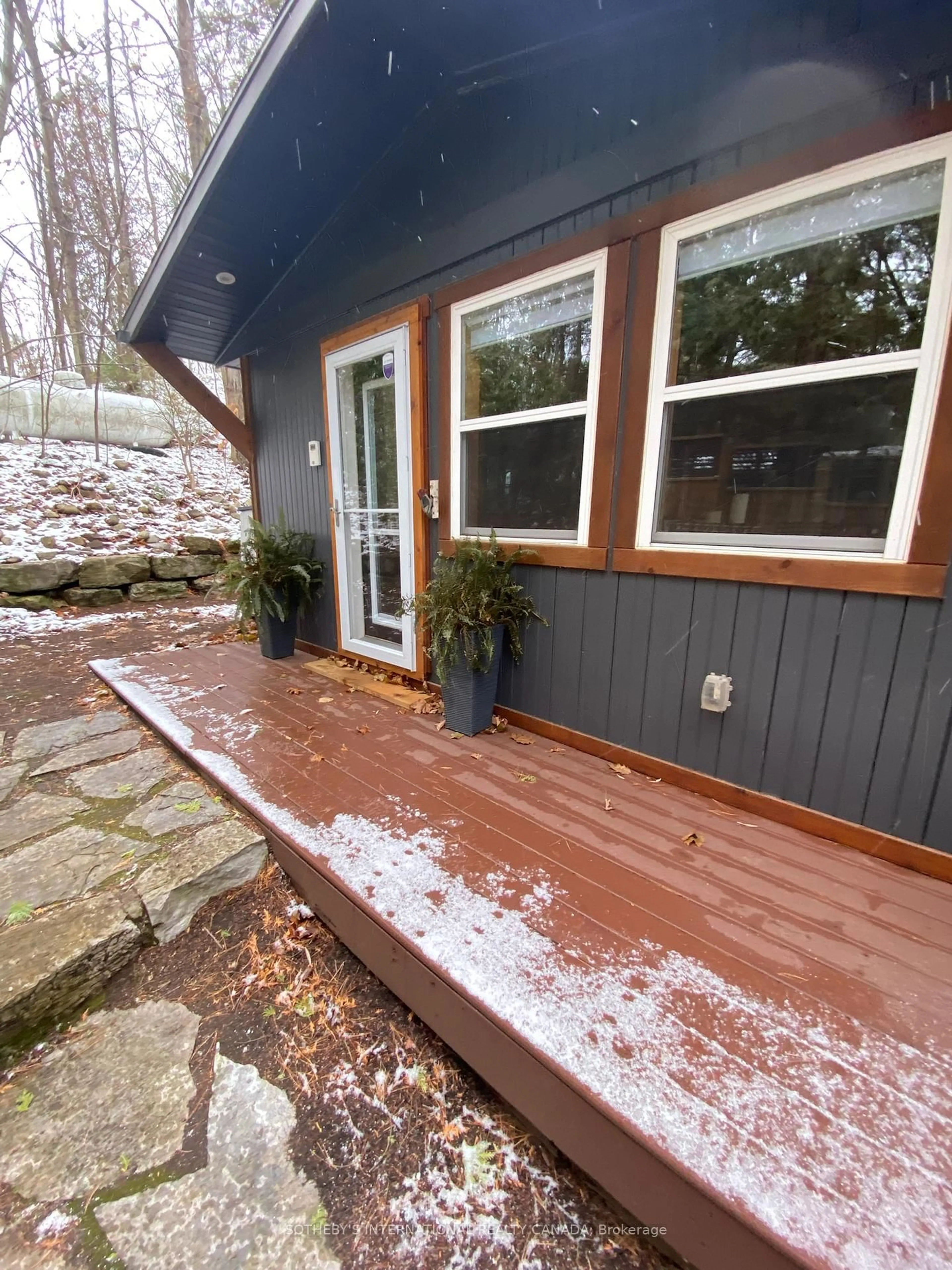 Home with vinyl exterior material, unknown for 1030 Cobble Rose Lane, Minden Hills Ontario K0M 2L1