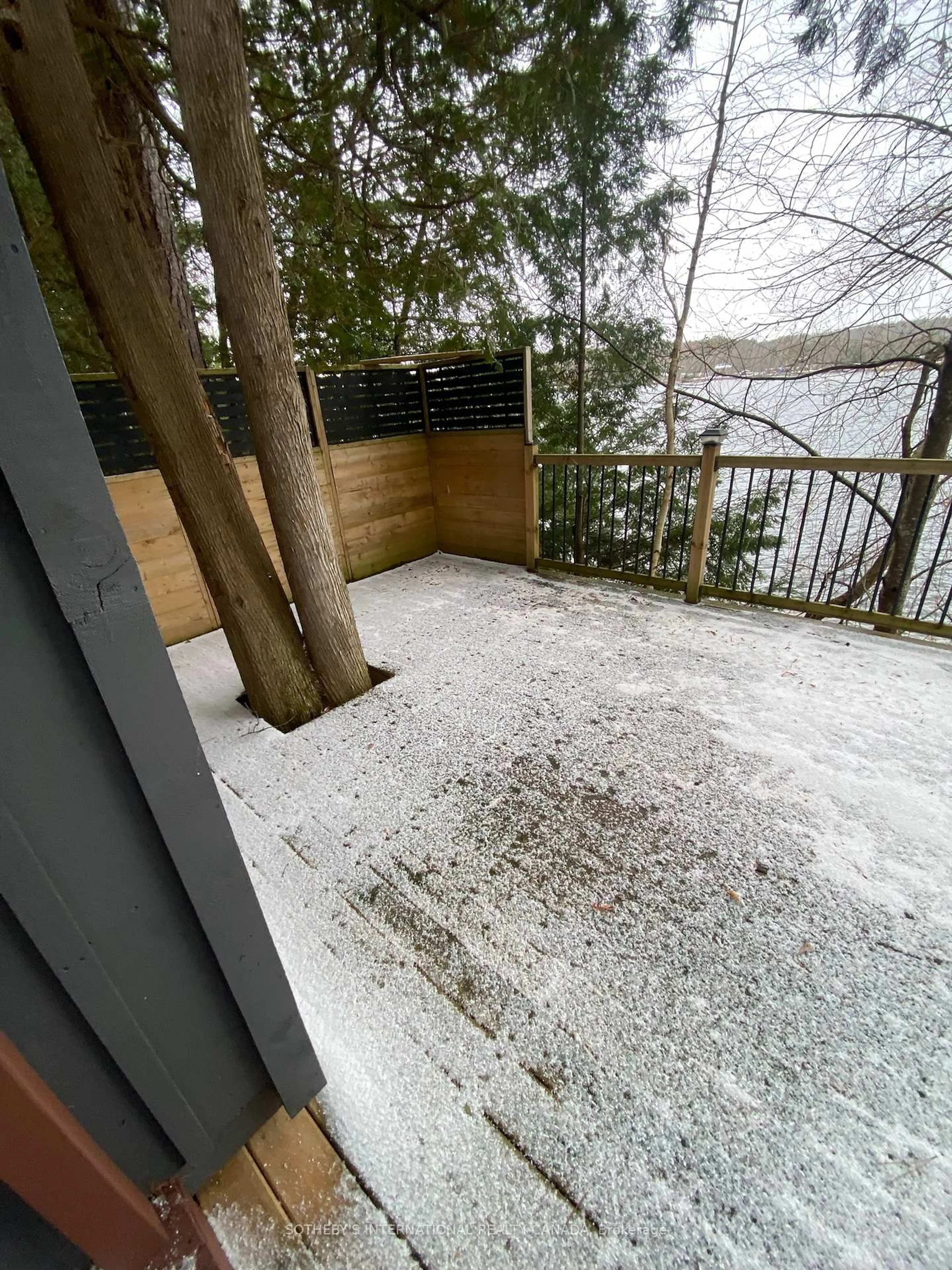 Patio, water/lake/river/ocean view for 1030 Cobble Rose Lane, Minden Hills Ontario K0M 2L1