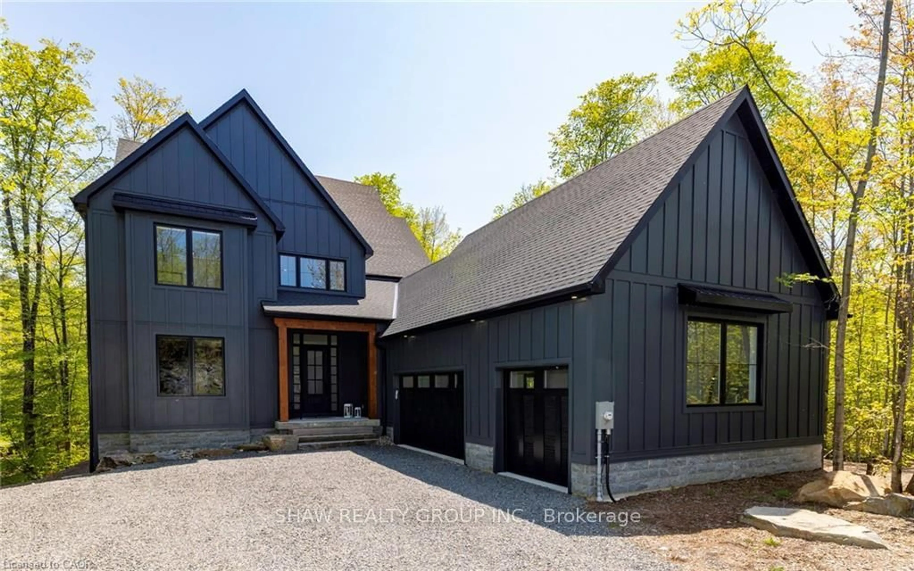 Home with brick exterior material, street for 14 St Georges Crt, Huntsville Ontario P1H 1A5