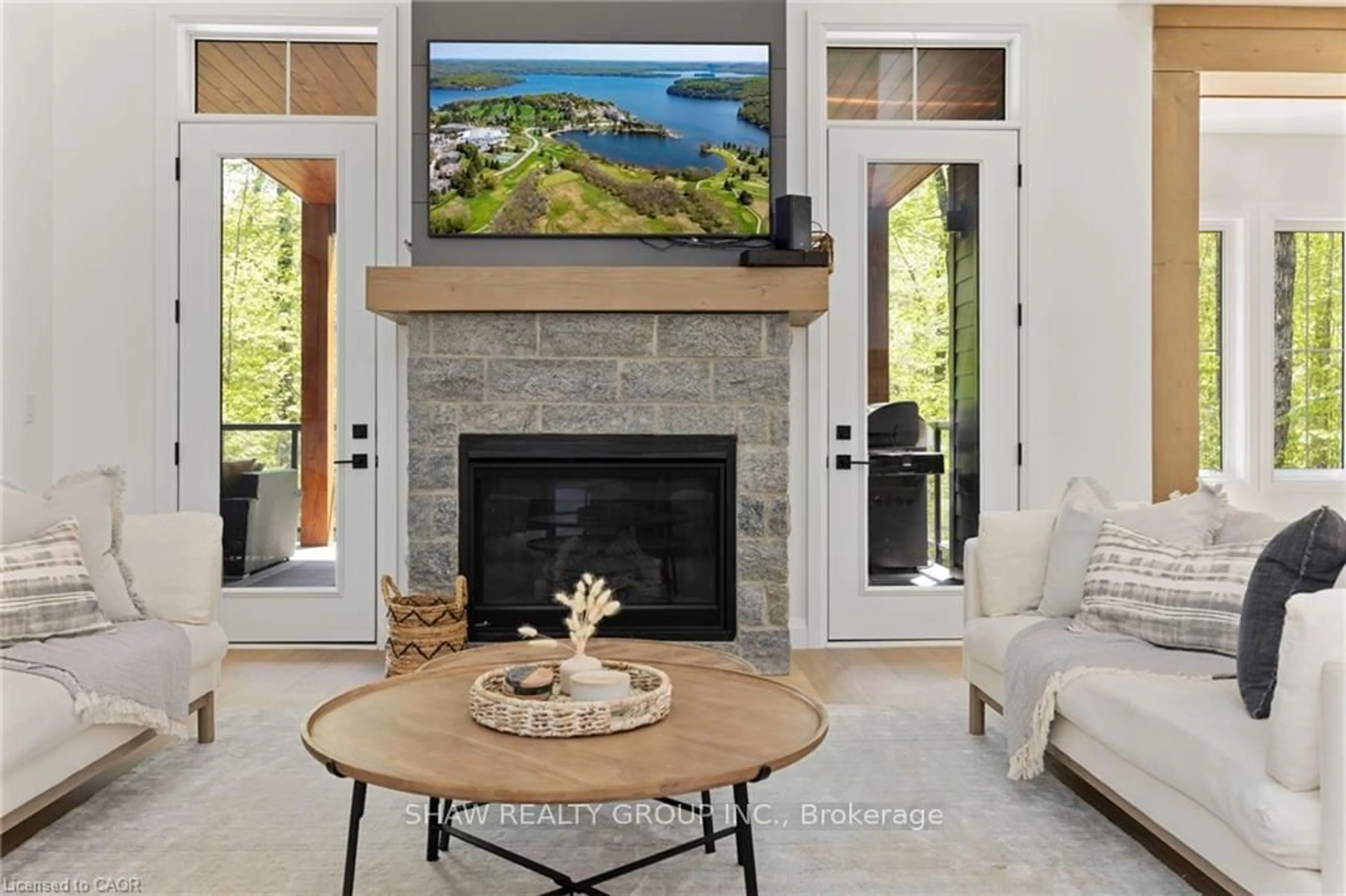 Living room with furniture, unknown for 14 St Georges Crt, Huntsville Ontario P1H 1A5
