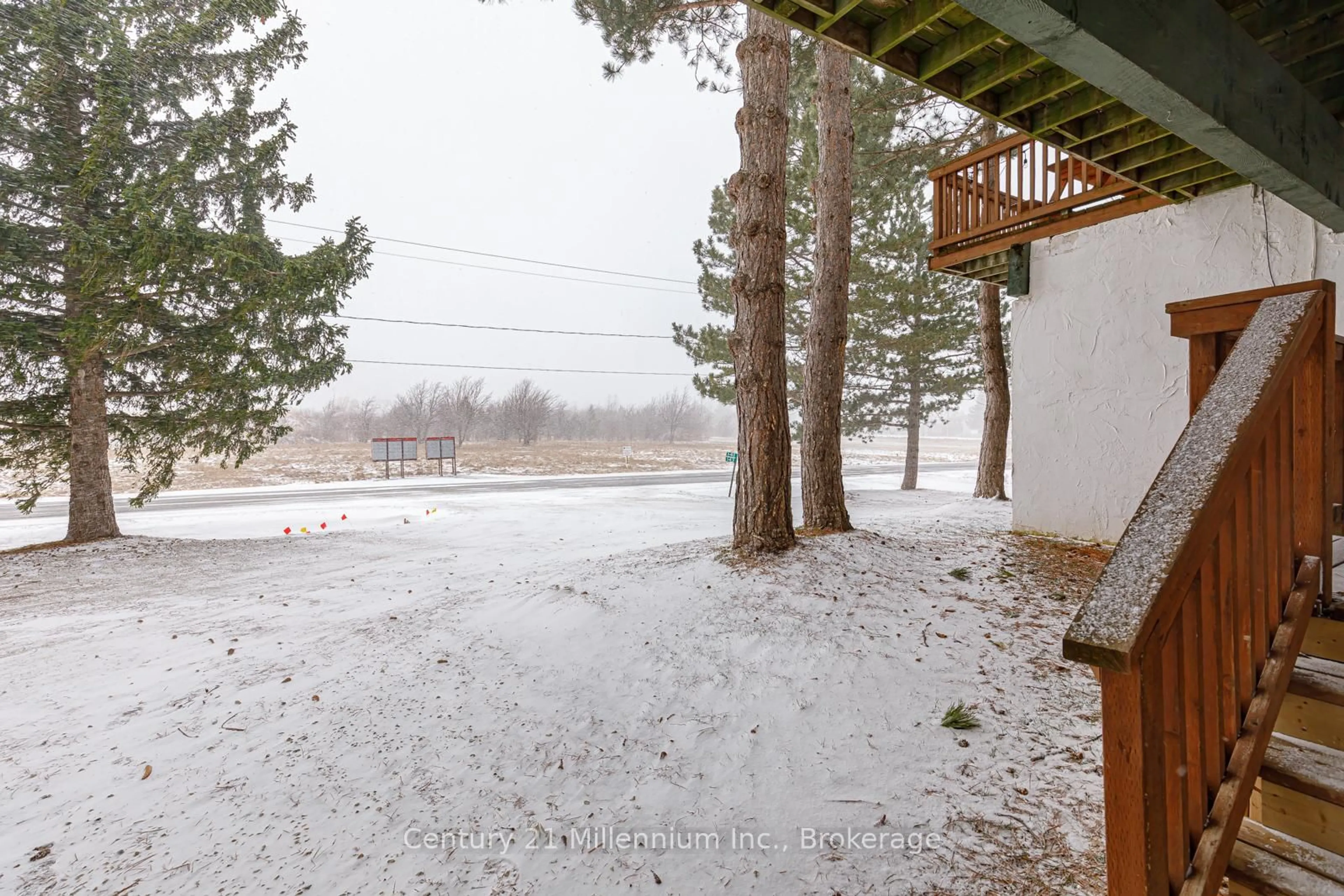 Patio, street for 141 Kandahar Lane, Blue Mountains Ontario L9Y 0N3