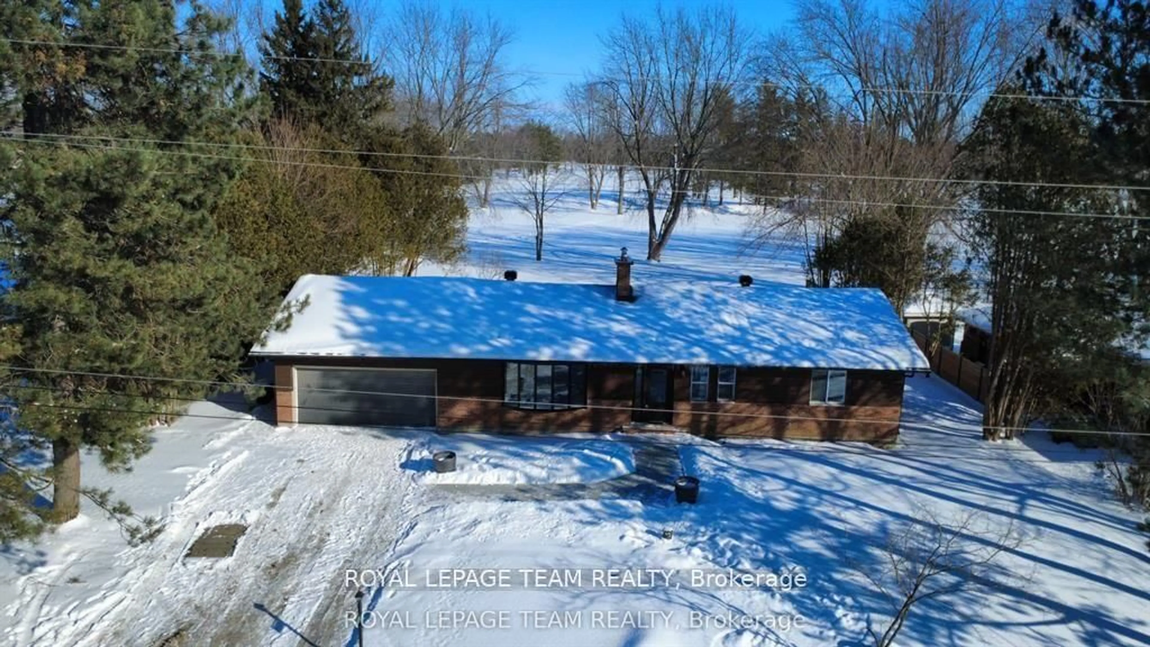 A pic from outside/outdoor area/front of a property/back of a property/a pic from drone, water/lake/river/ocean view for 6636 MARINA Dr, Manotick Ontario K4M 1B3