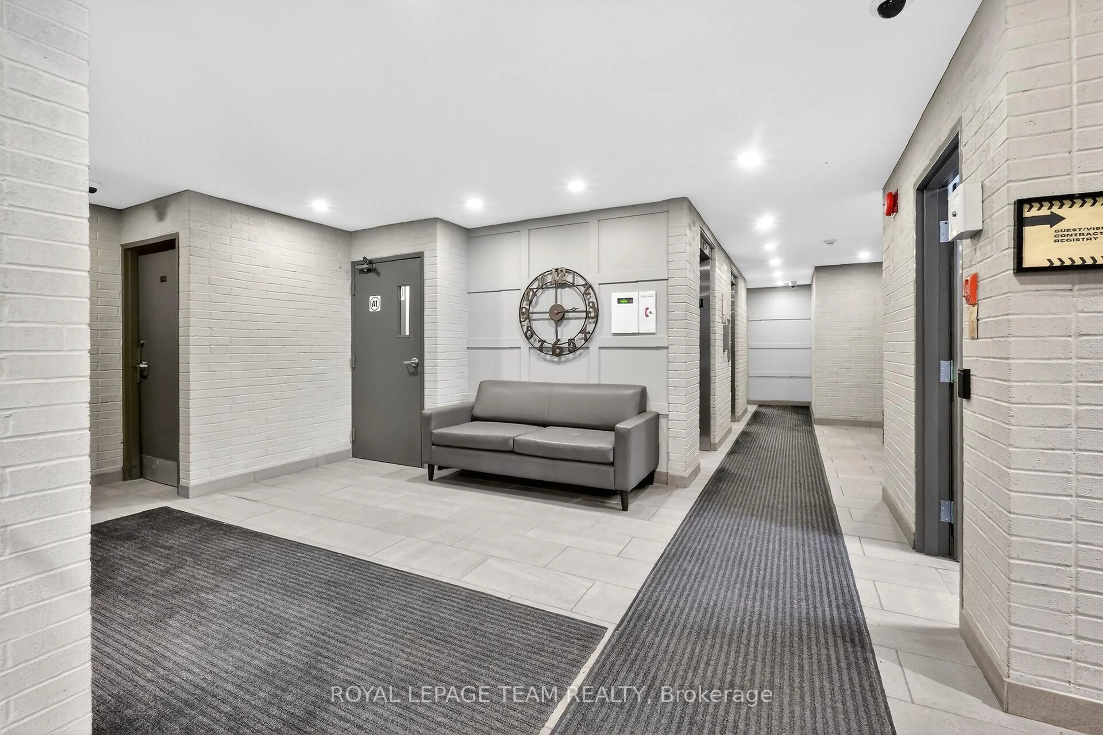 Unknown for 40 Arthur St #601, Ottawa Ontario K1R 7T5