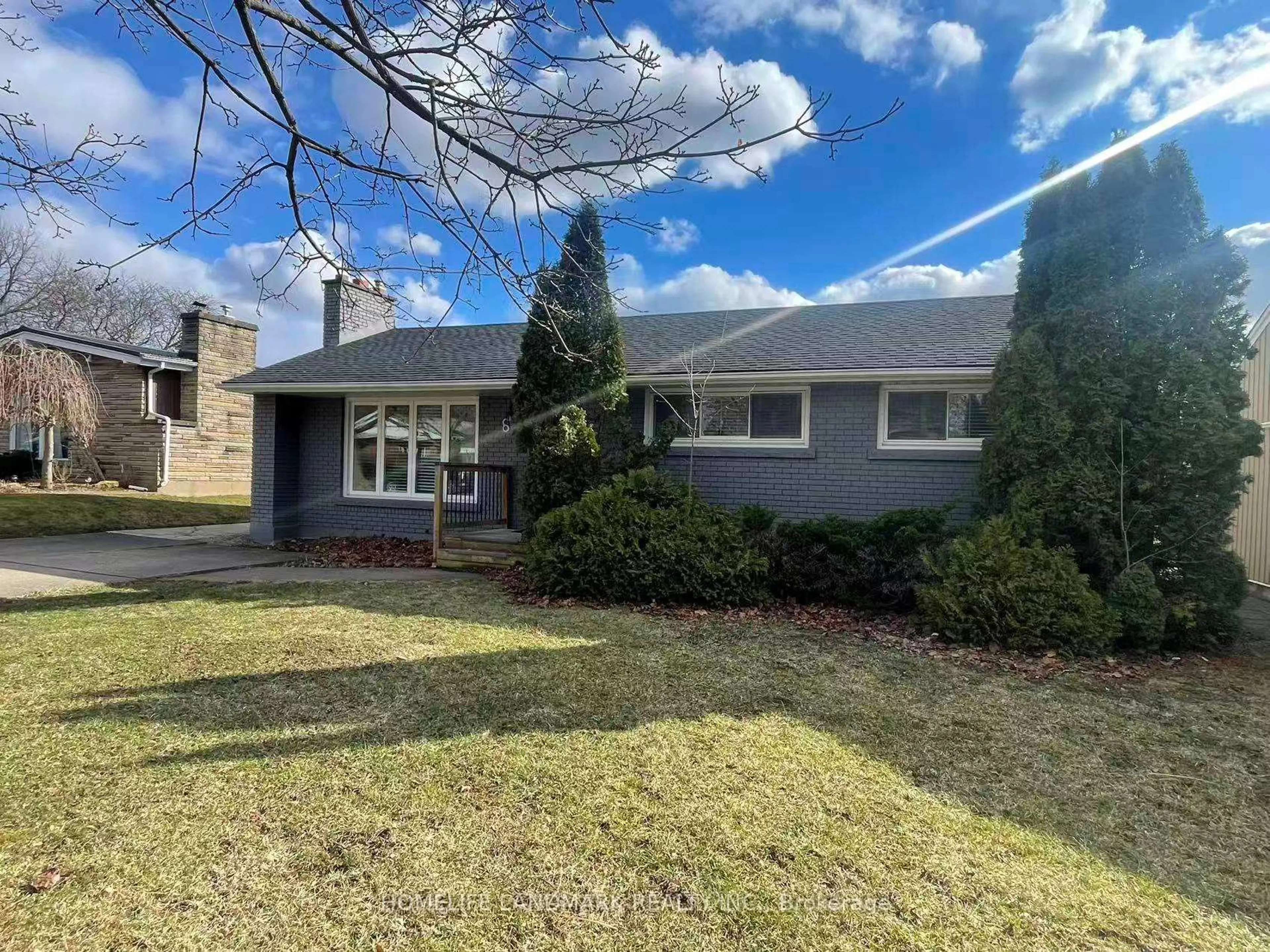 Unknown for 8 Richard St, St. Catharines Ontario L2T 2E2