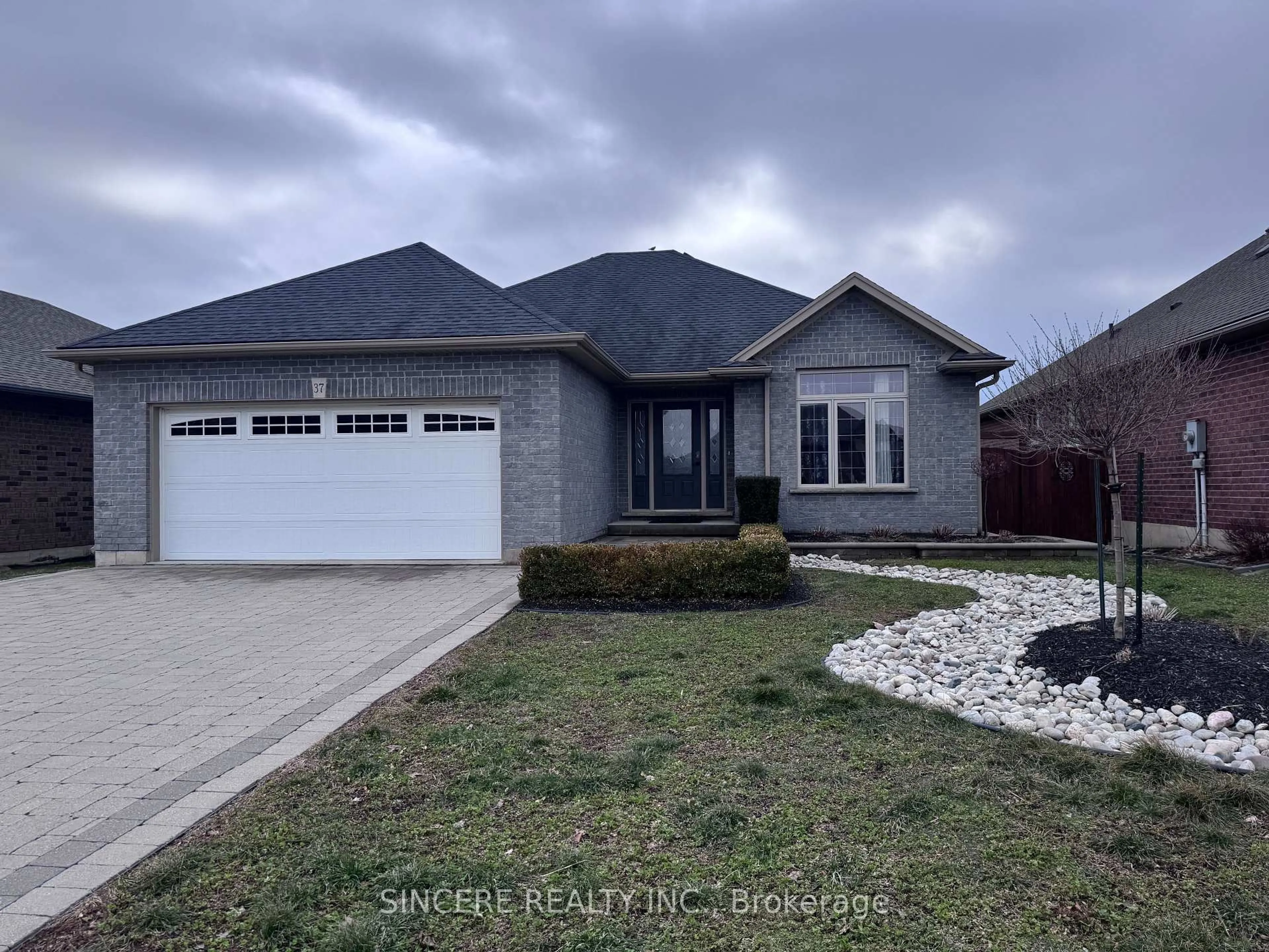 Unknown for 37 Galinee Tr, Norfolk Ontario N0A 1N9