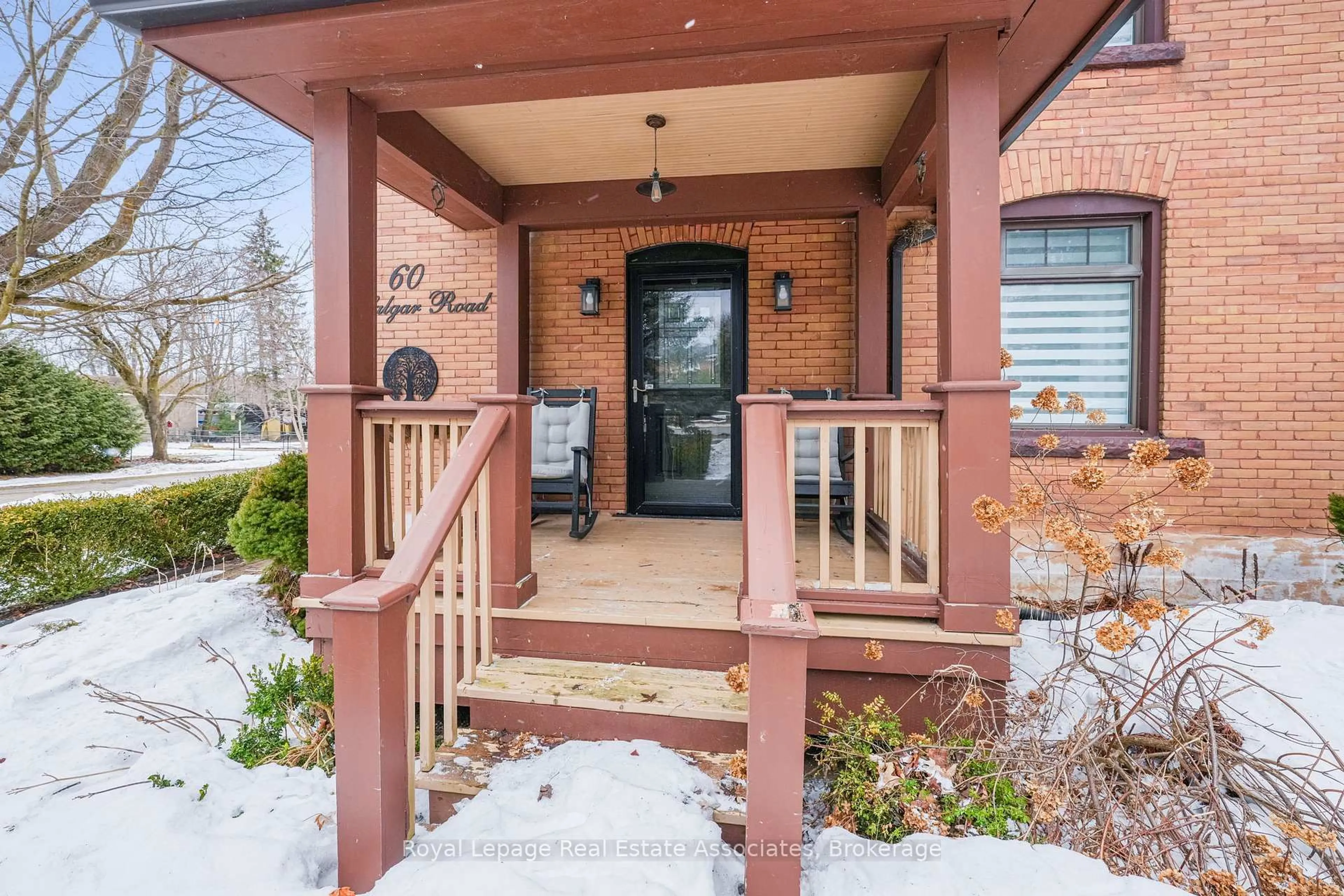 Indoor entryway for 60 Trafalgar Rd, Erin Ontario N0B 1Z0