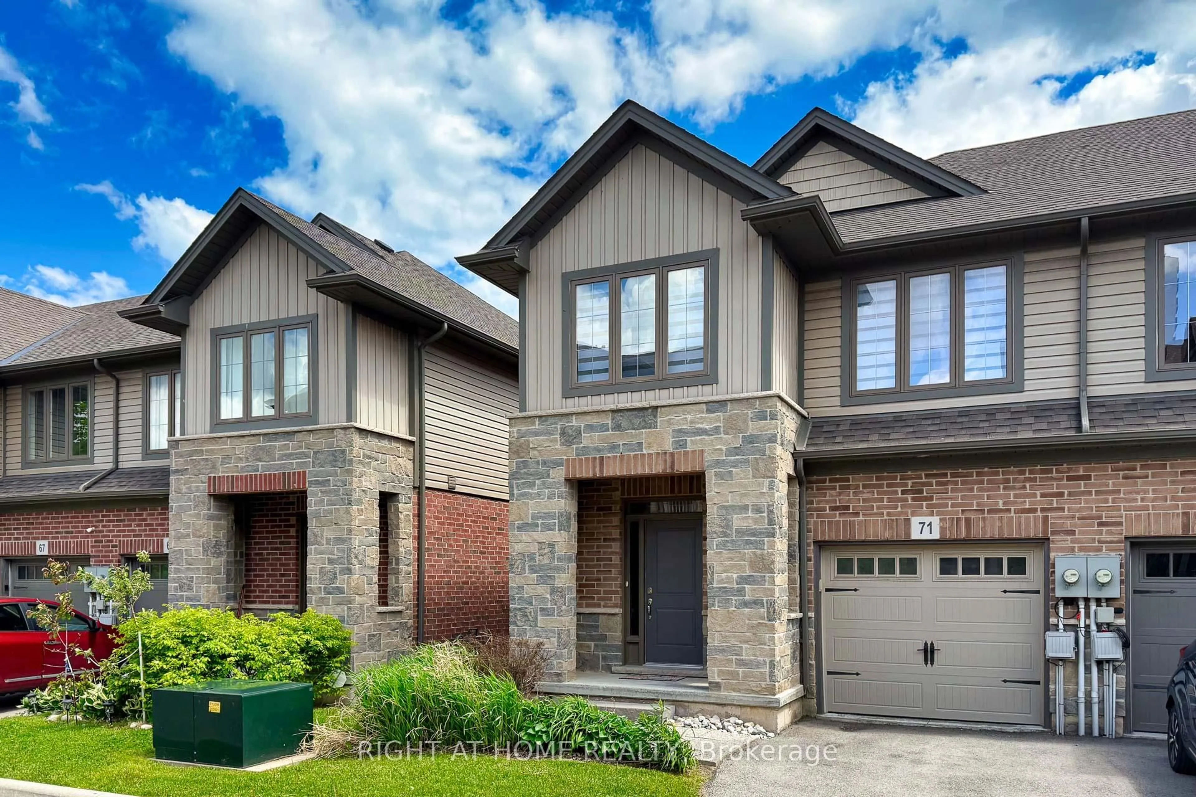 Home with brick exterior material, street for 71 Southshore Cres, Hamilton Ontario L8E 0J3