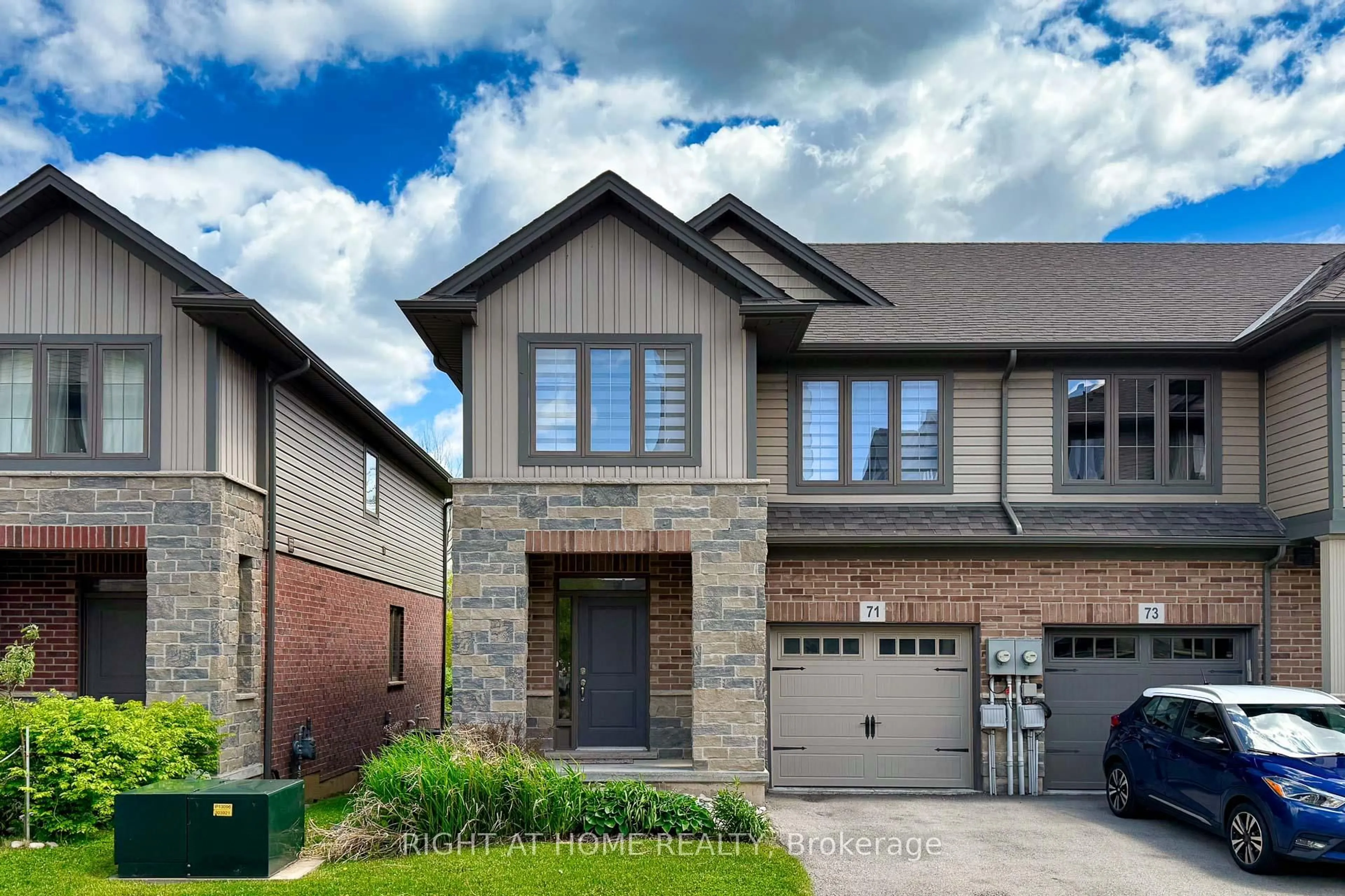 Home with brick exterior material, street for 71 Southshore Cres, Hamilton Ontario L8E 0J3