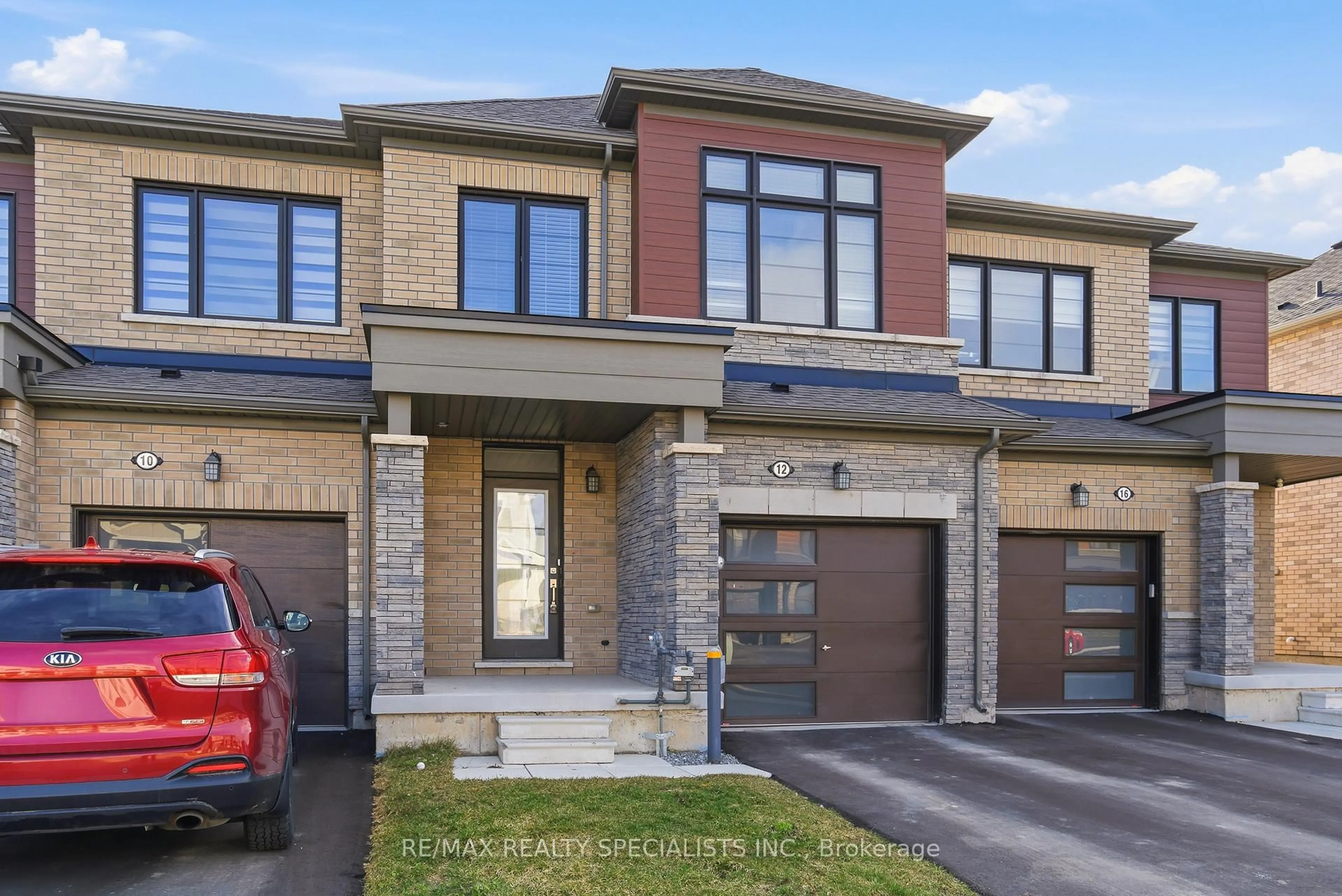 Home with brick exterior material, street for 12 LAVENDER Rd, Thorold Ontario L3B 0L4