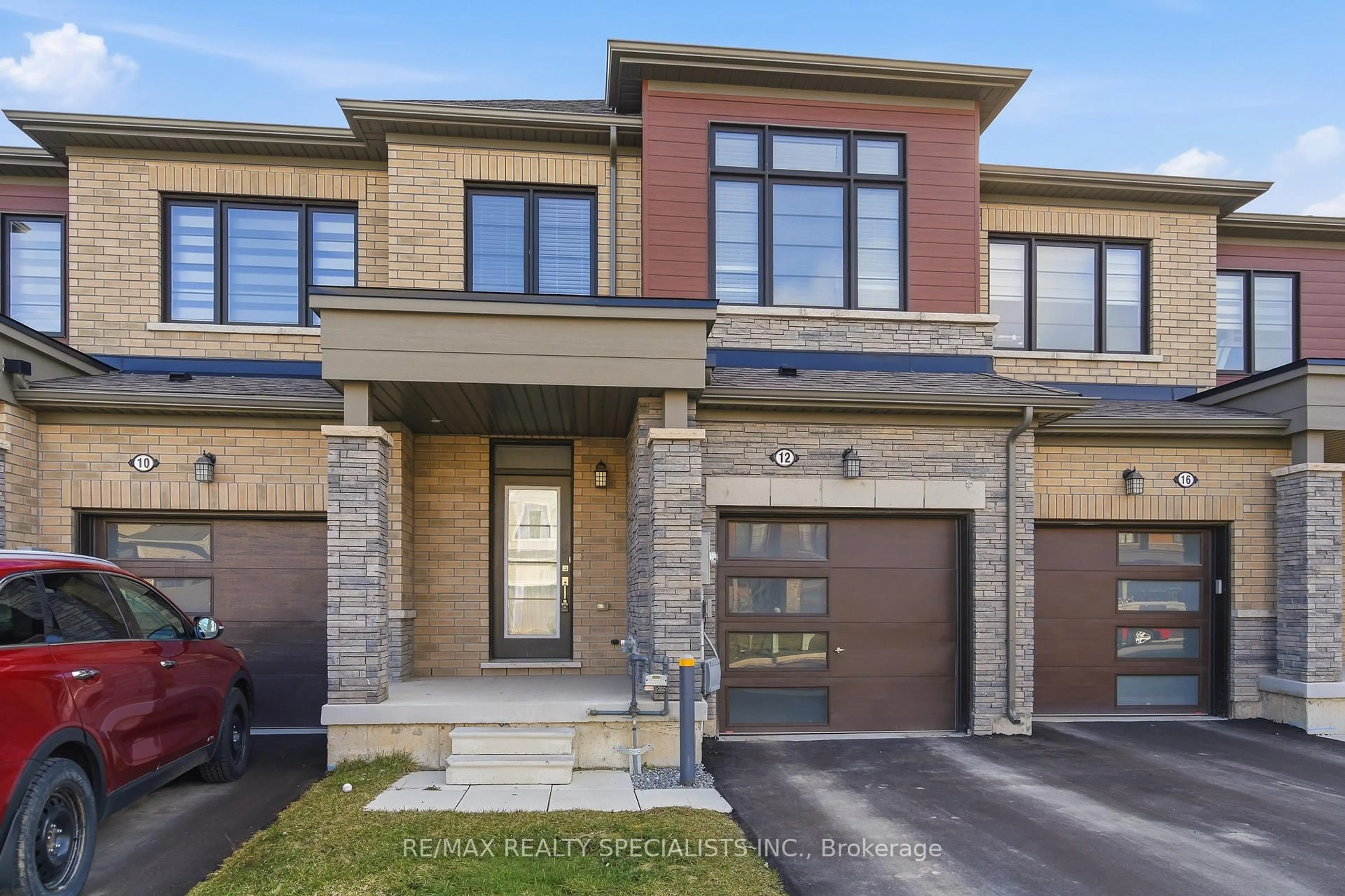 Home with brick exterior material, street for 12 LAVENDER Rd, Thorold Ontario L3B 0L4