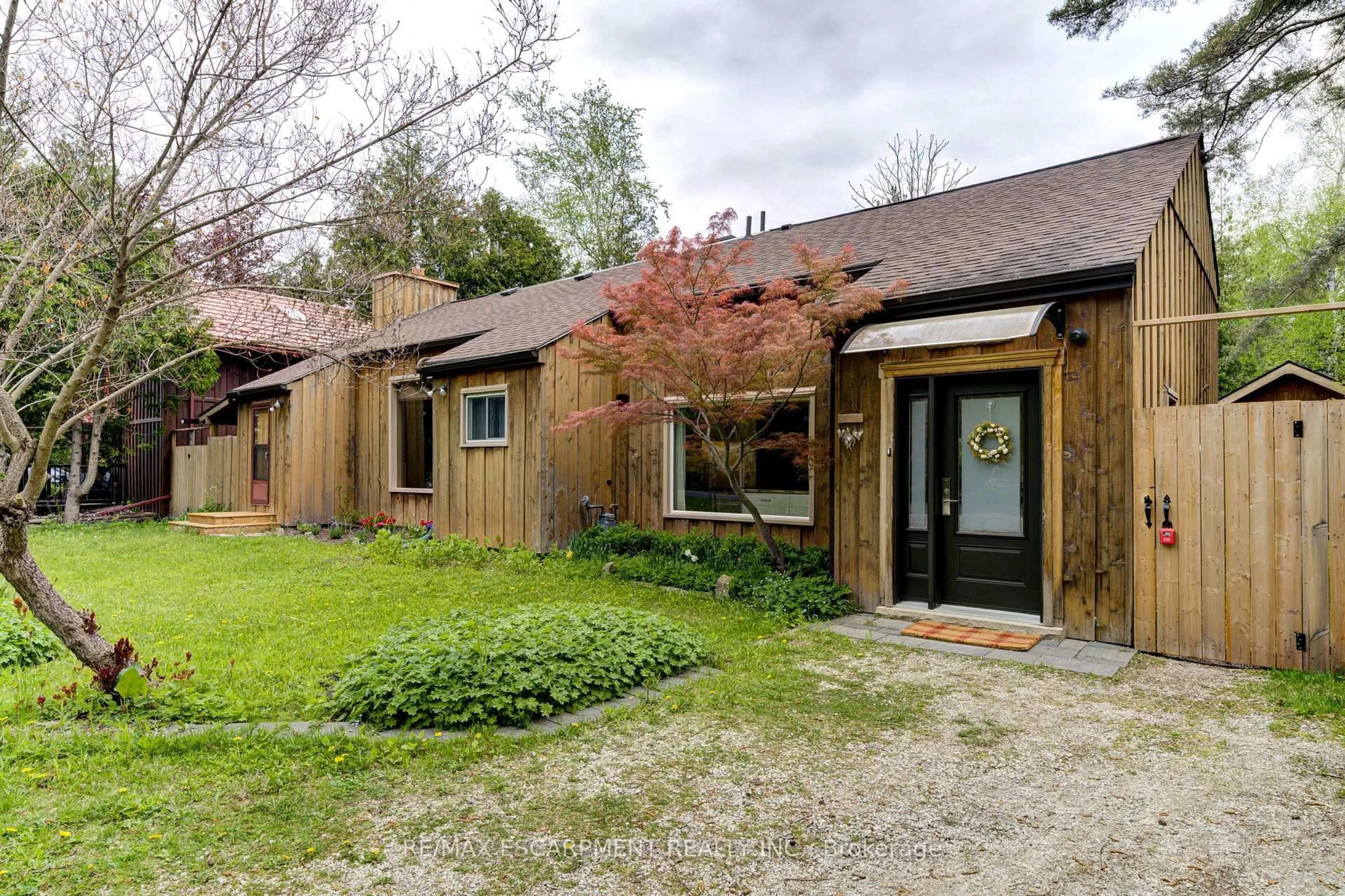 Unknown for 109 Hope St, Blue Mountains Ontario L9Y 0L1