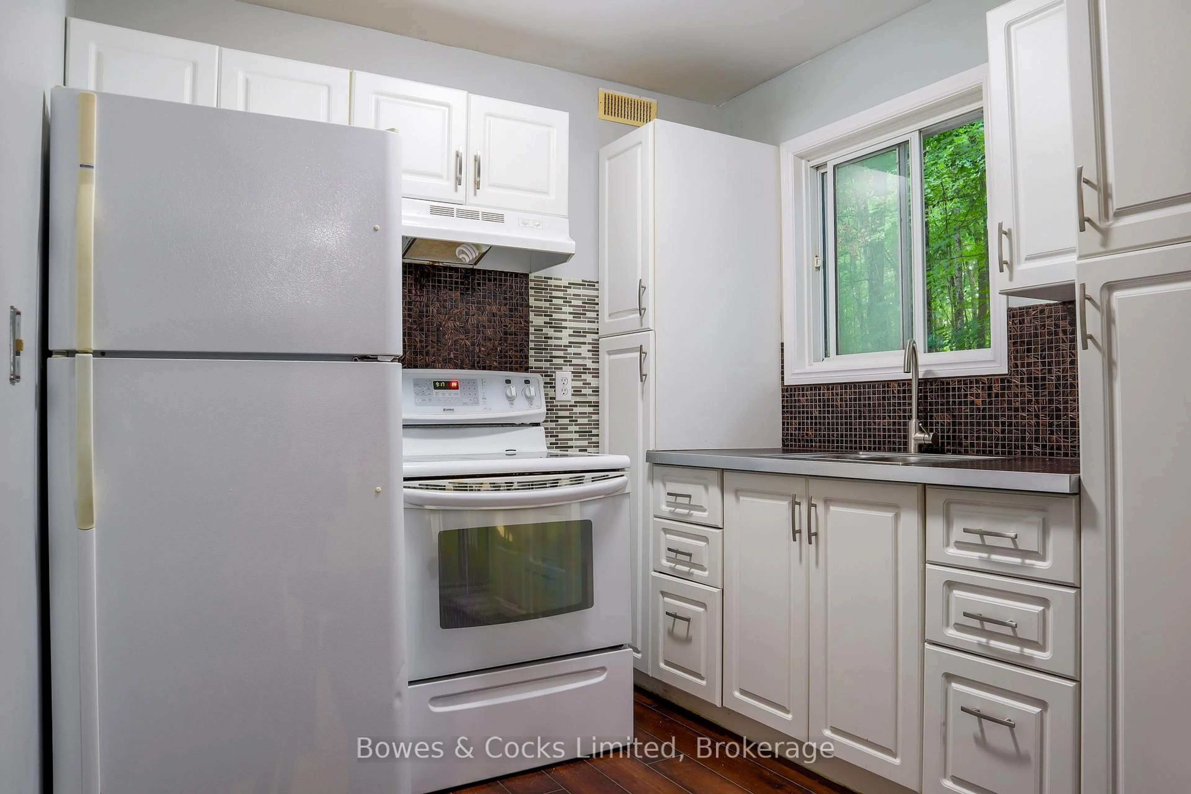 Standard kitchen, unknown for 2276 County Road 620, North Kawartha Ontario K0L 1A0