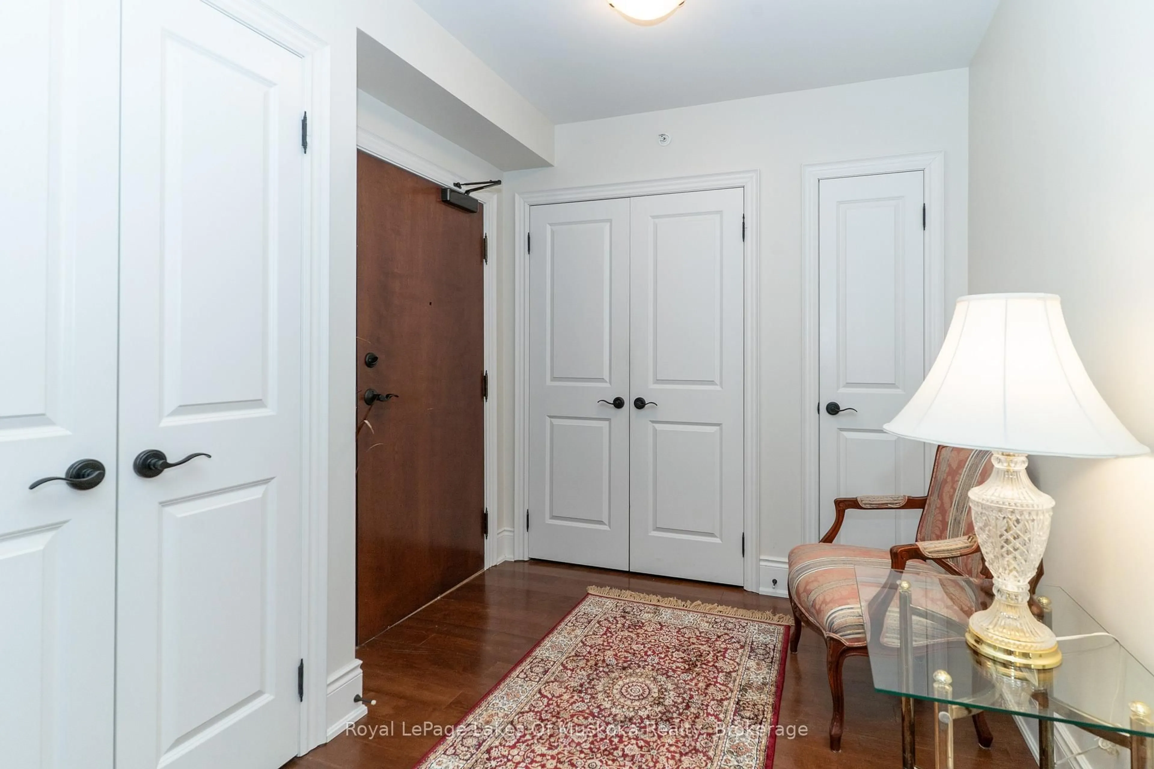 Indoor entryway for 391B Manitoba St #304, Bracebridge Ontario P1L 0B5