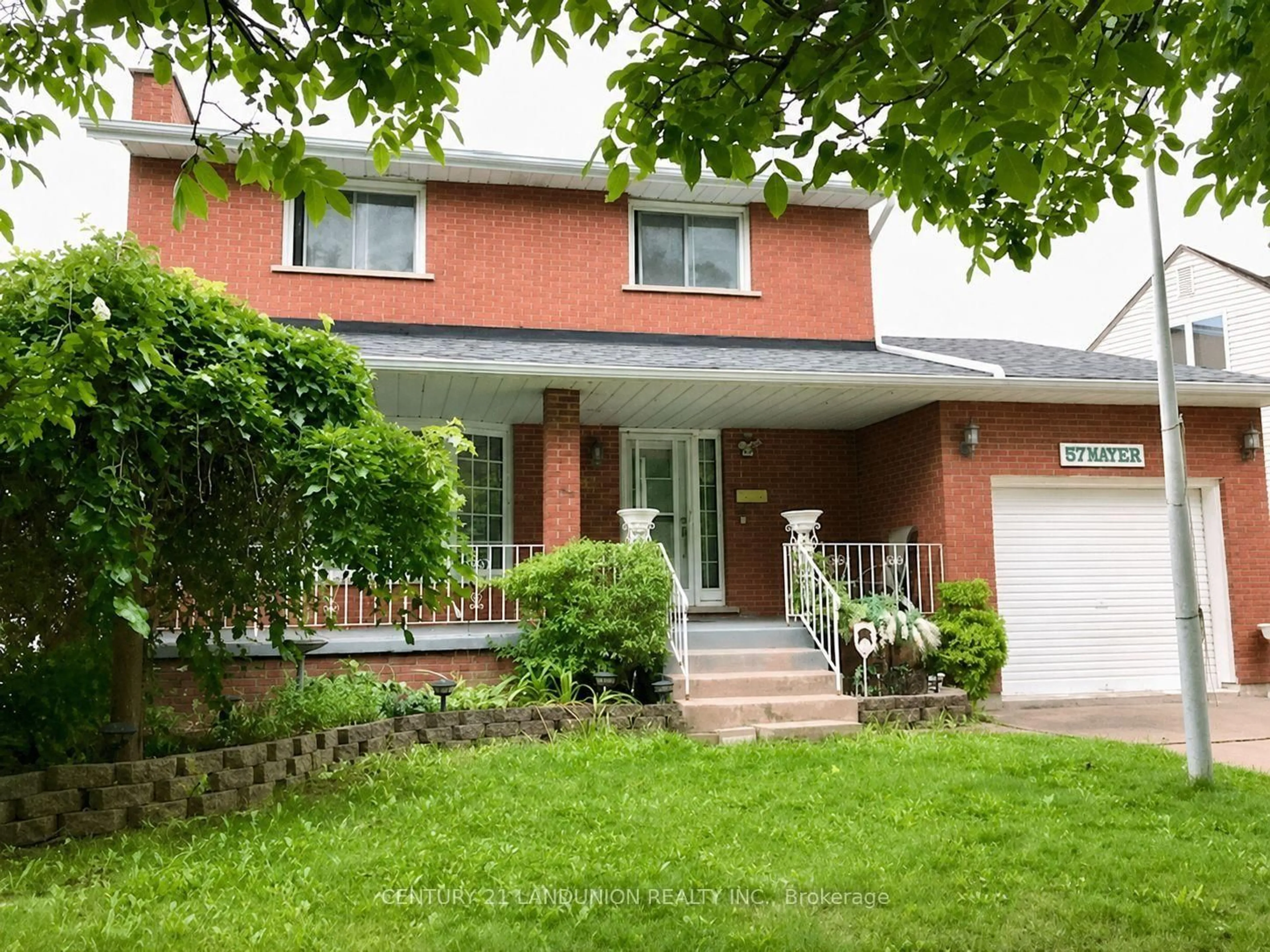Home with brick exterior material, street for 57 WATER St, Thorold Ontario L2V 2K5