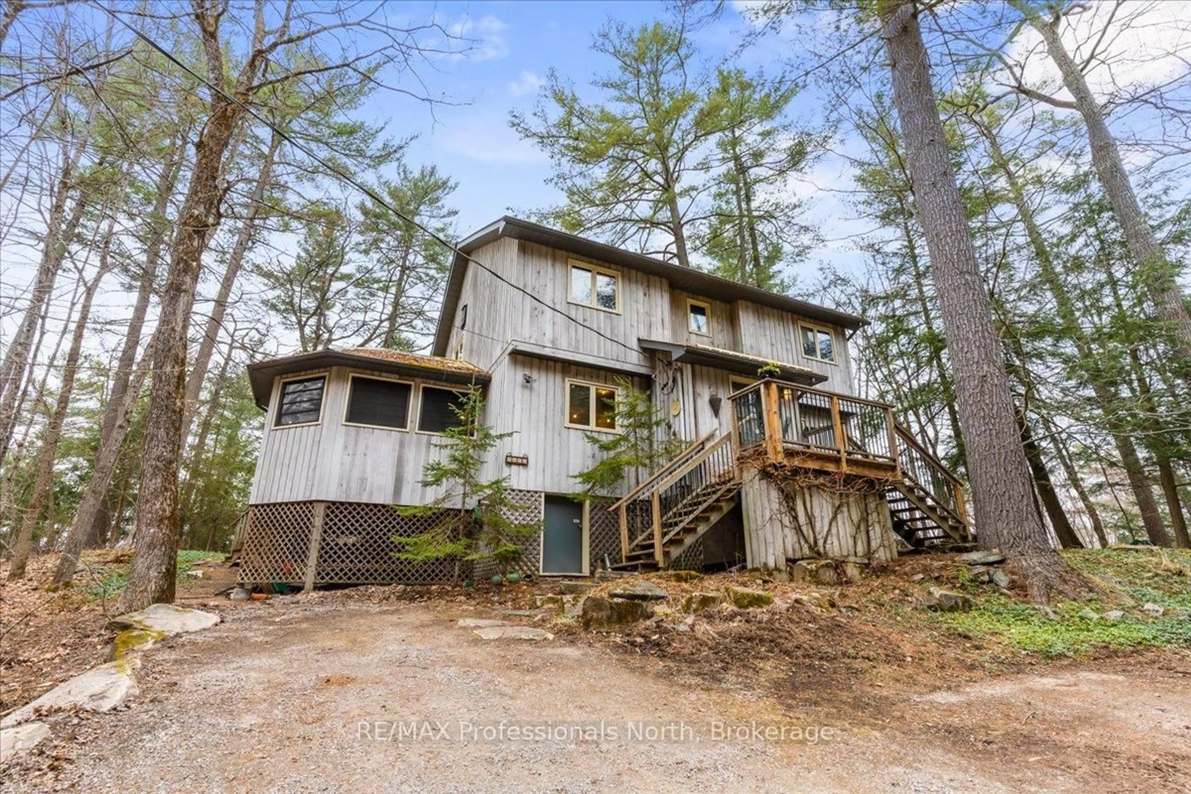 Unknown for 1032 PARALLEL FALLS Lane, Minden Hills Ontario K0M 2K0