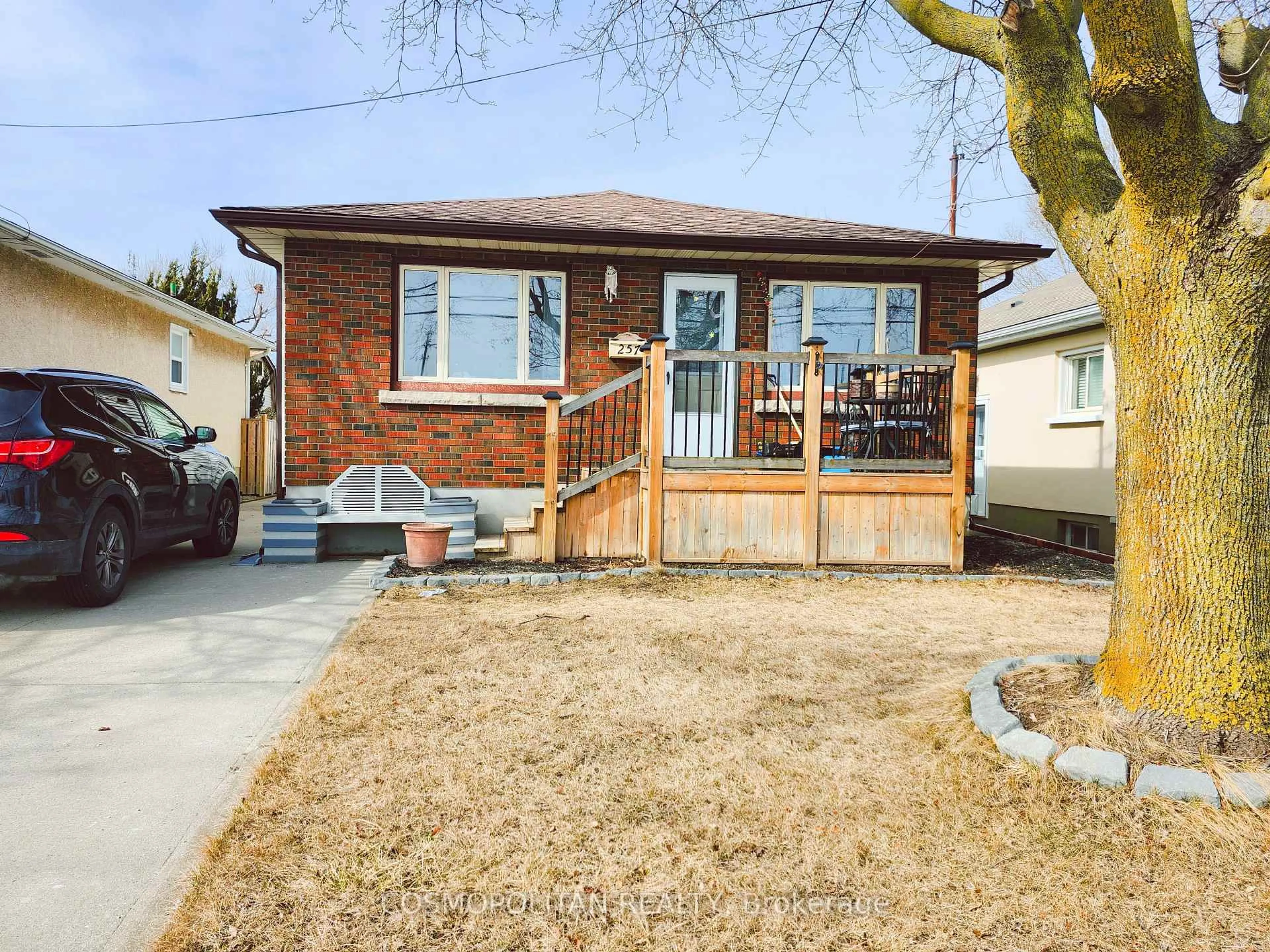 Unknown for 257 Grantham Ave, St. Catharines Ontario L2M 4Z6