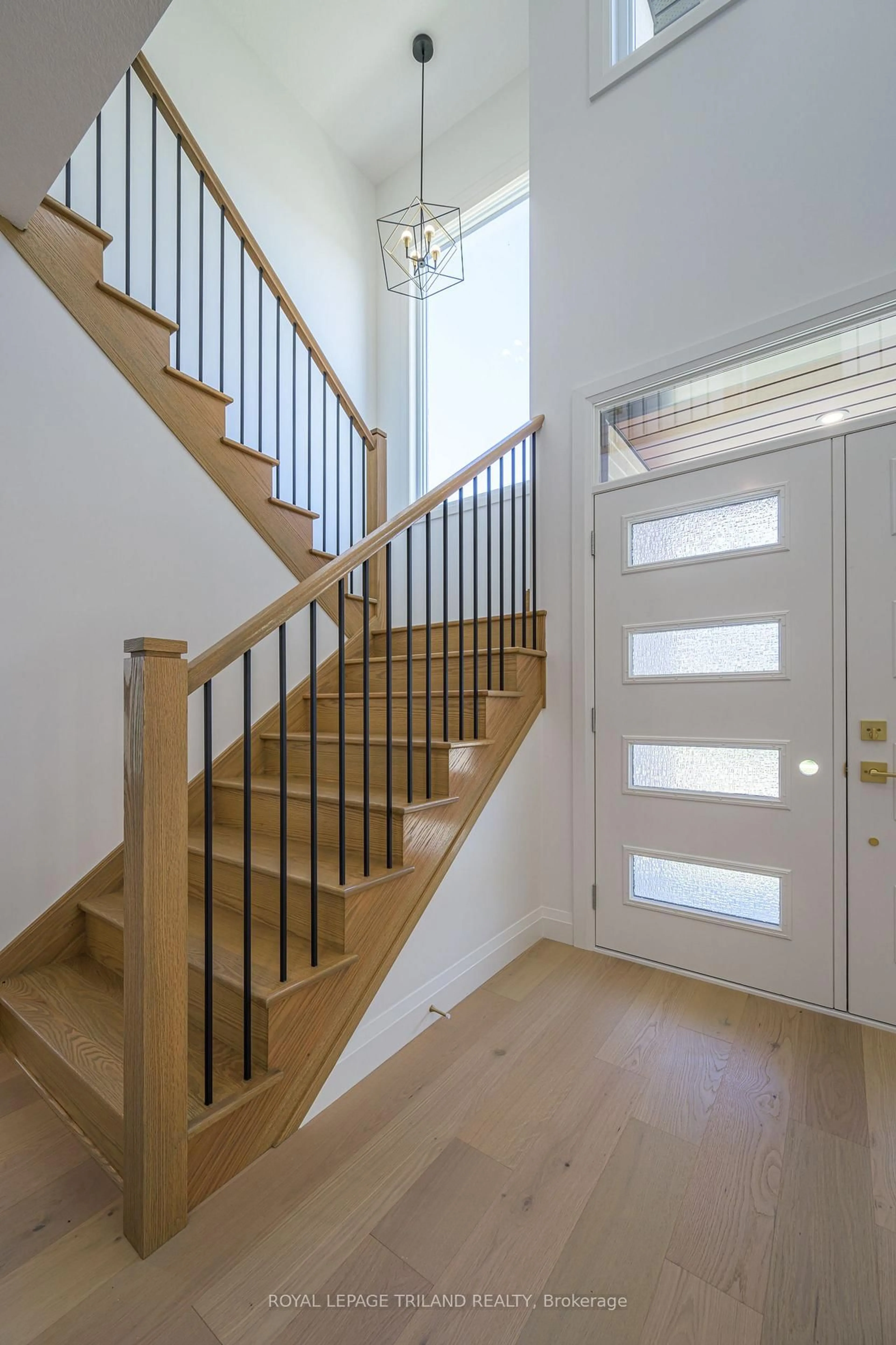 Stairs for 3741 Somerston Cres, London South Ontario N6L 1K3
