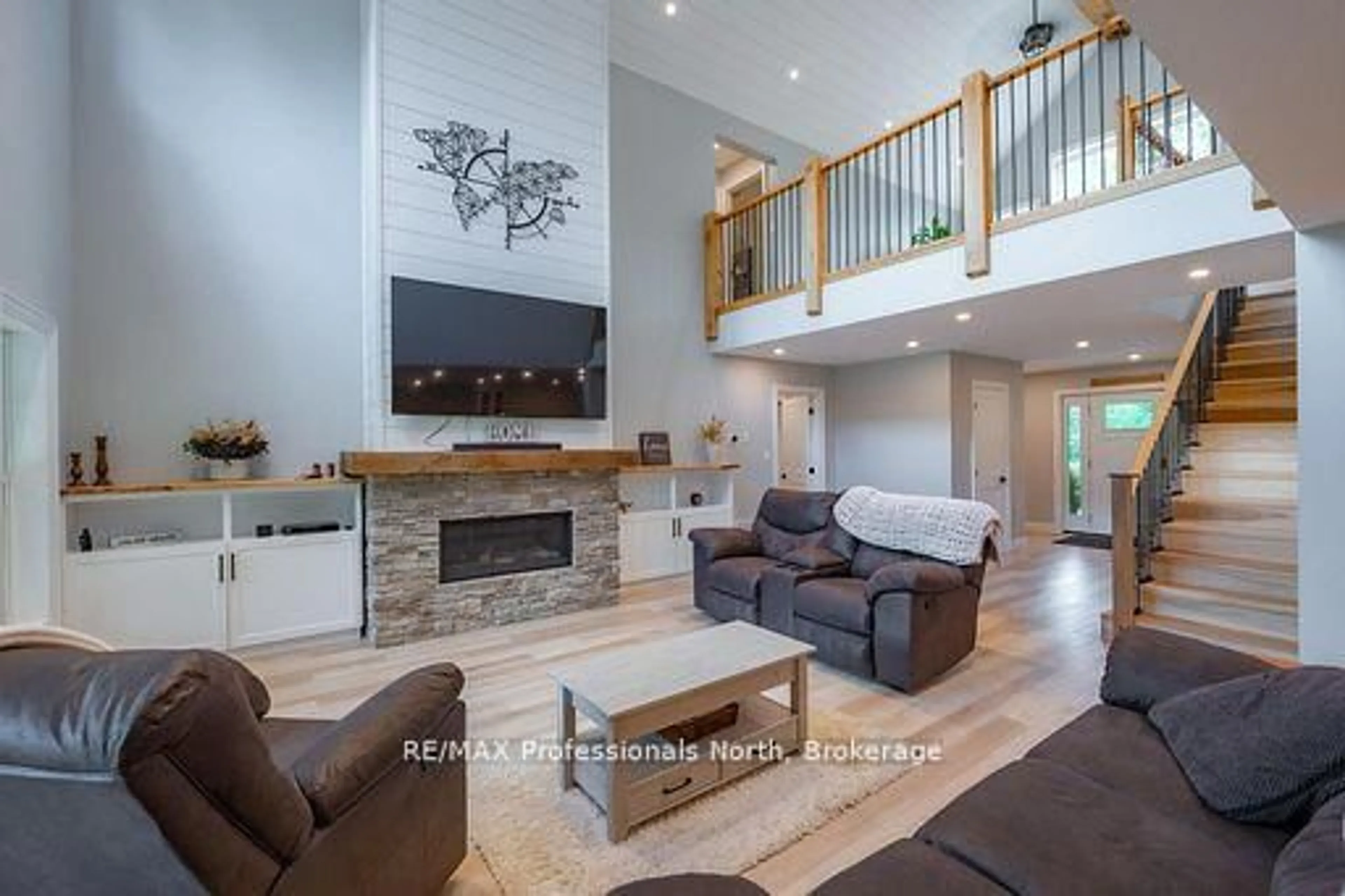 Living room with furniture, unknown for 1677 Hospitality Rd, Minden Hills Ontario K0M 2K0