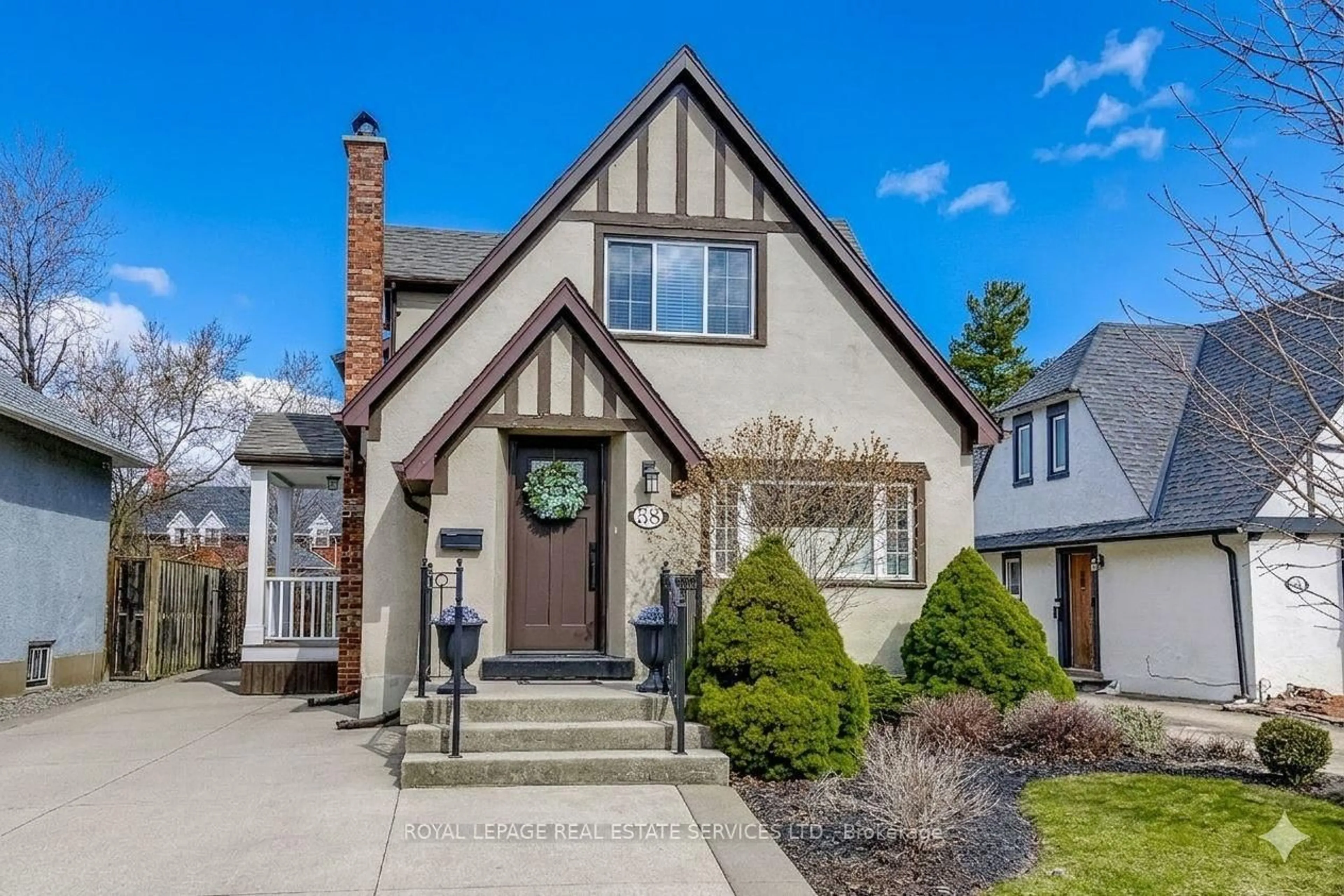 Home with brick exterior material, street for 58 South Dr, St. Catharines Ontario L2R 4V2