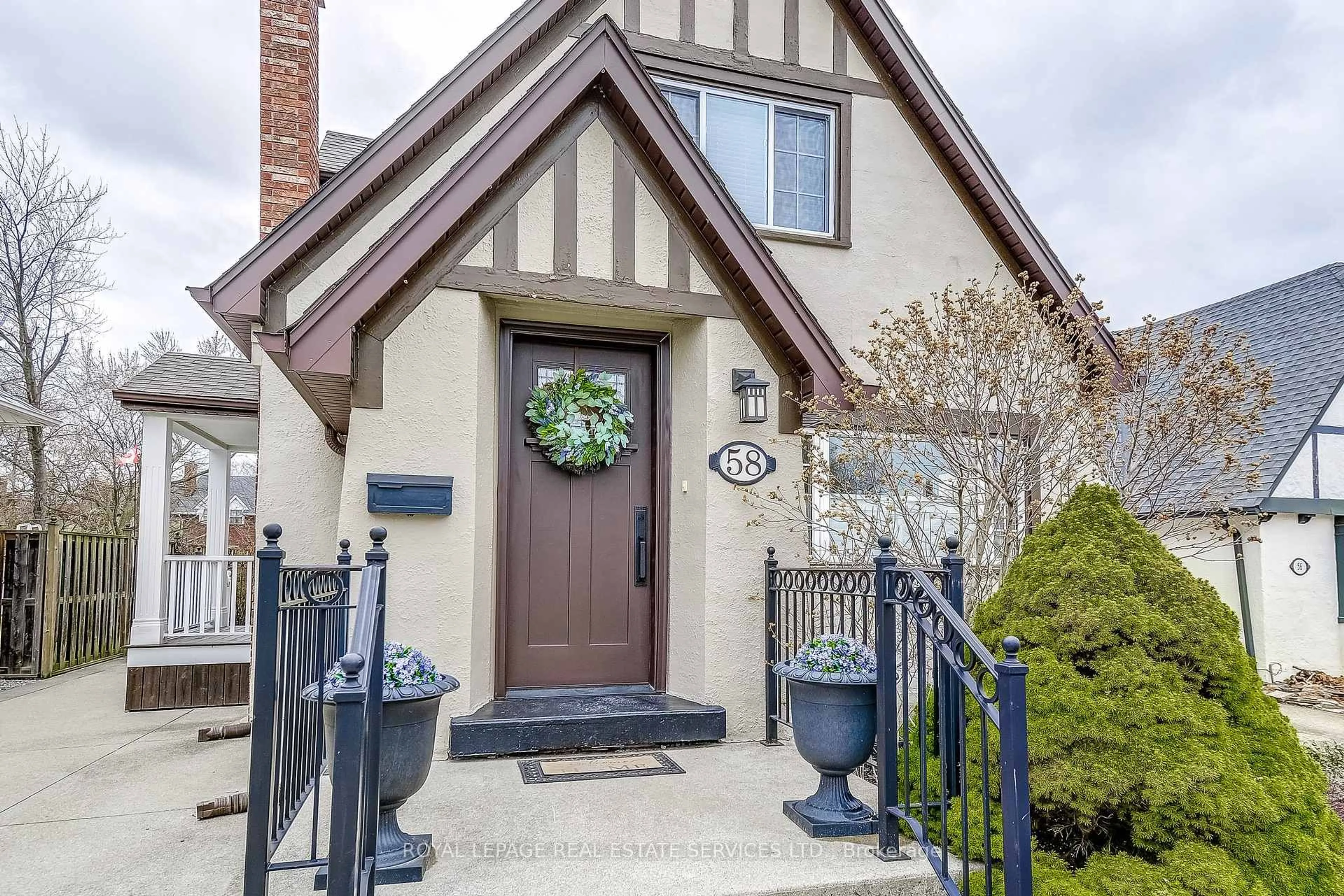 Home with brick exterior material, street for 58 South Dr, St. Catharines Ontario L2R 4V2