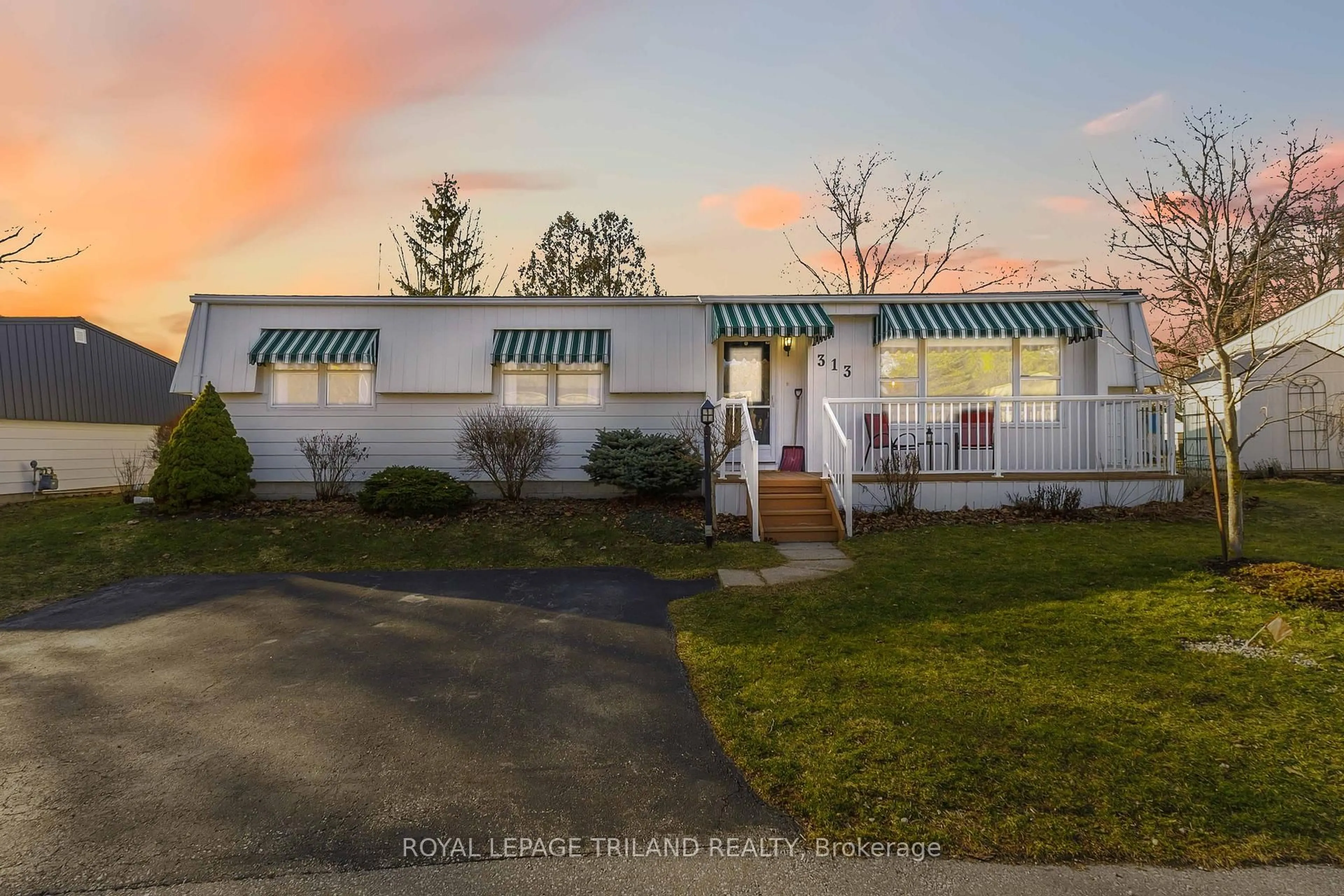 Unknown for 313 Pinetree Lane, South Huron Ontario N0M 1T0