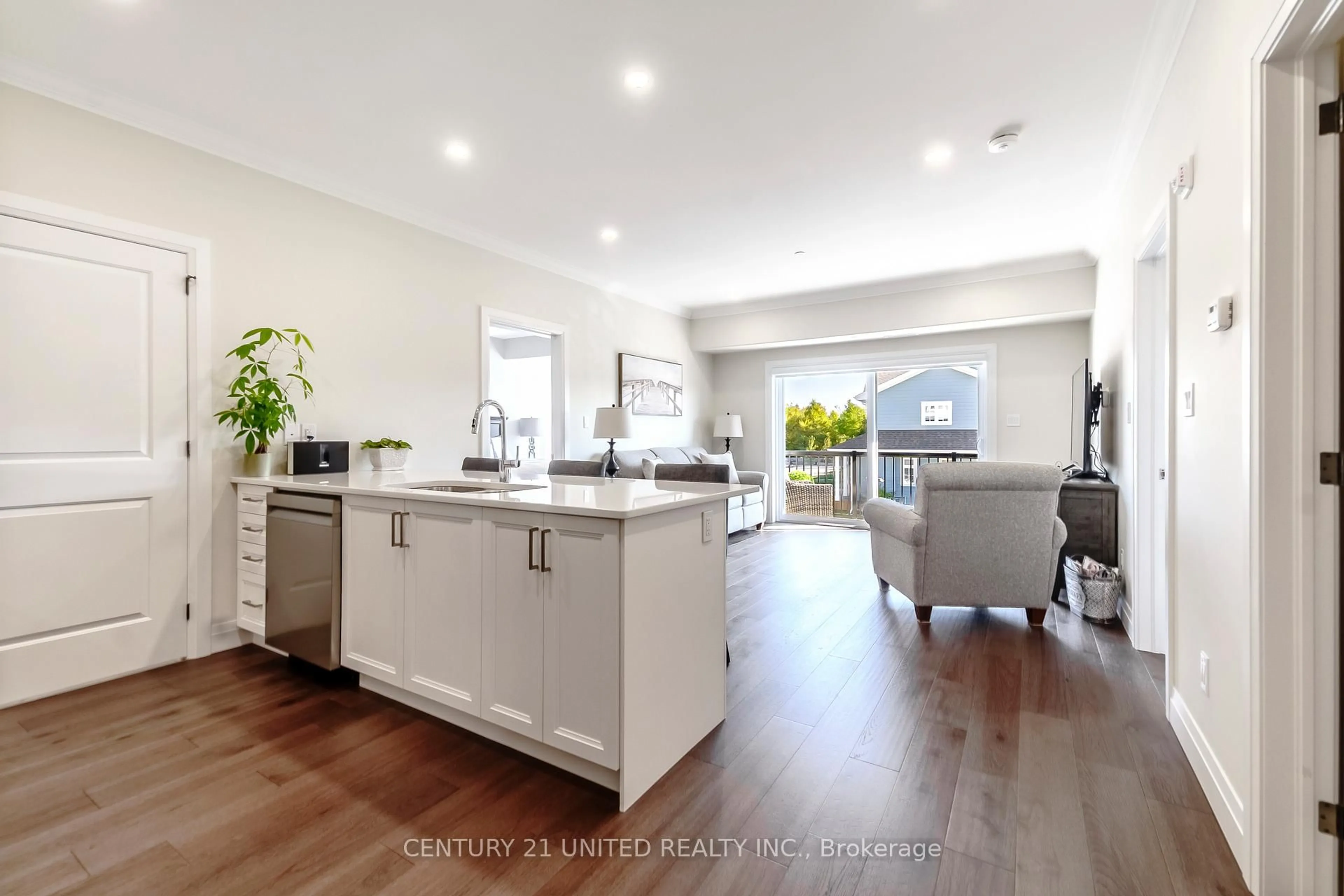 Open concept kitchen, unknown for 19 Hampton Lane #202, Selwyn Ontario K0L 2H0