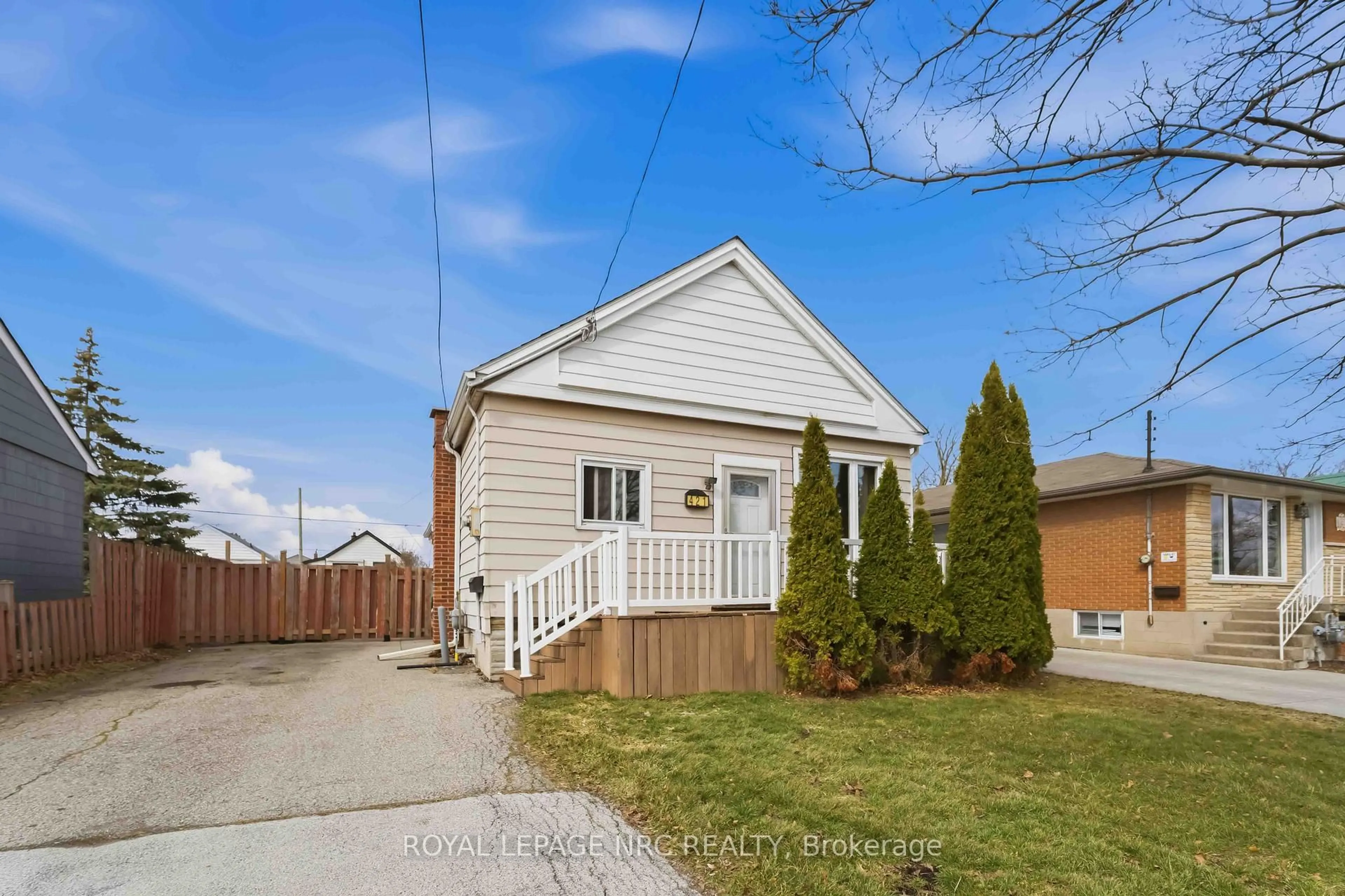 Unknown for 421 Talbot St, Hamilton Ontario L8H 6T6