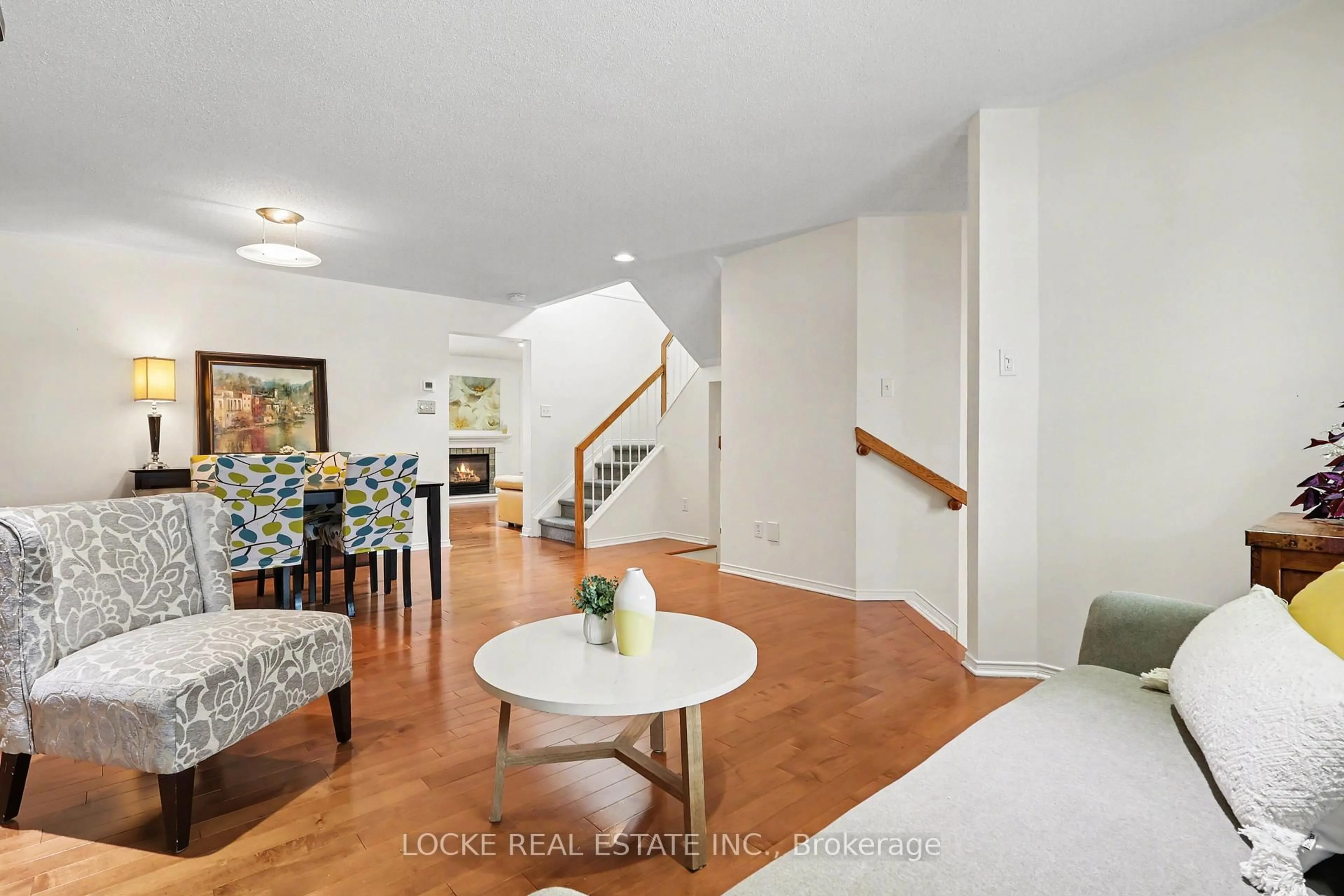 Unknown for 6020 Longleaf Dr, Orleans Ontario K1W 1J2