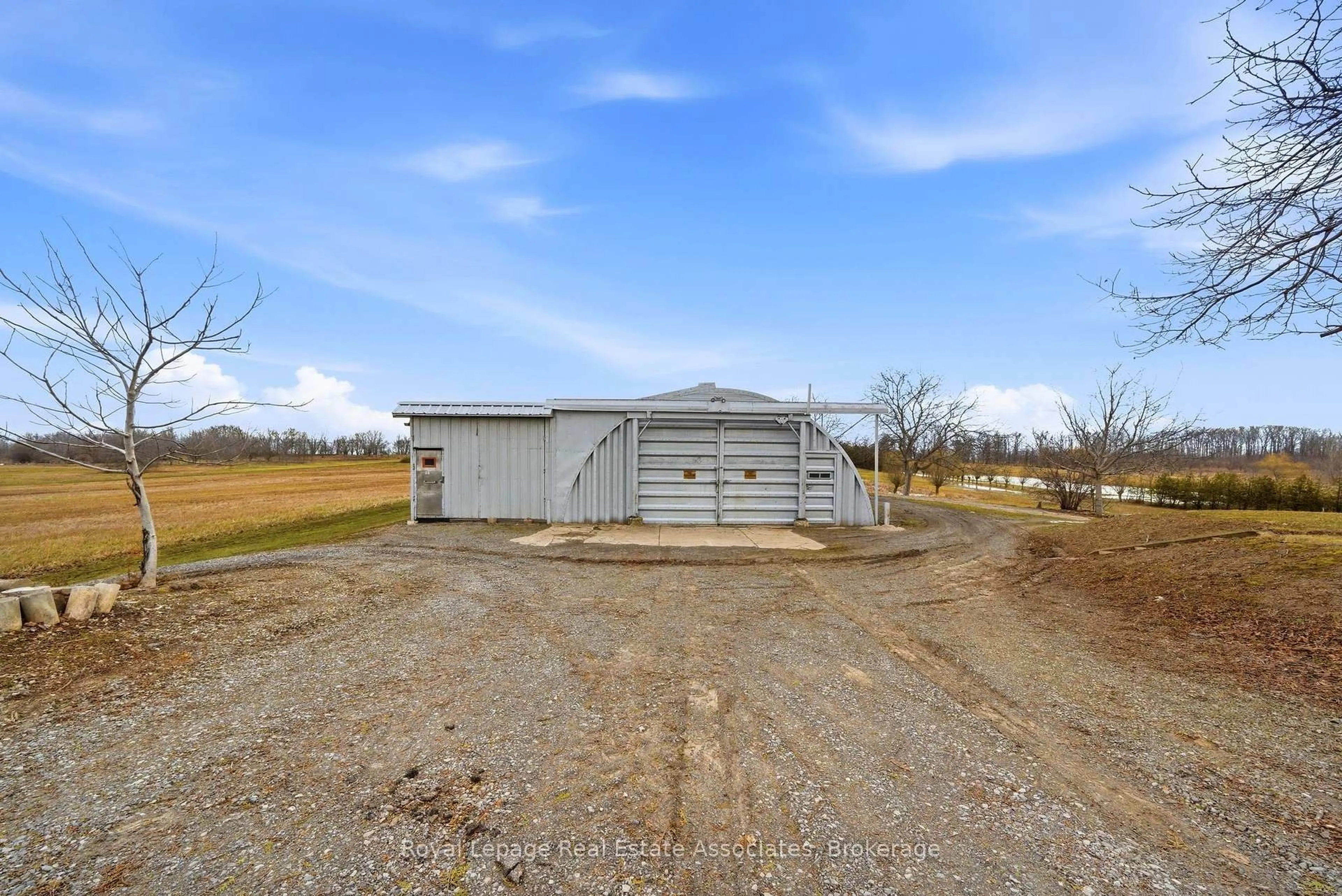 Shed for 1137 Ridge Rd, Hamilton Ontario L8J 2X5