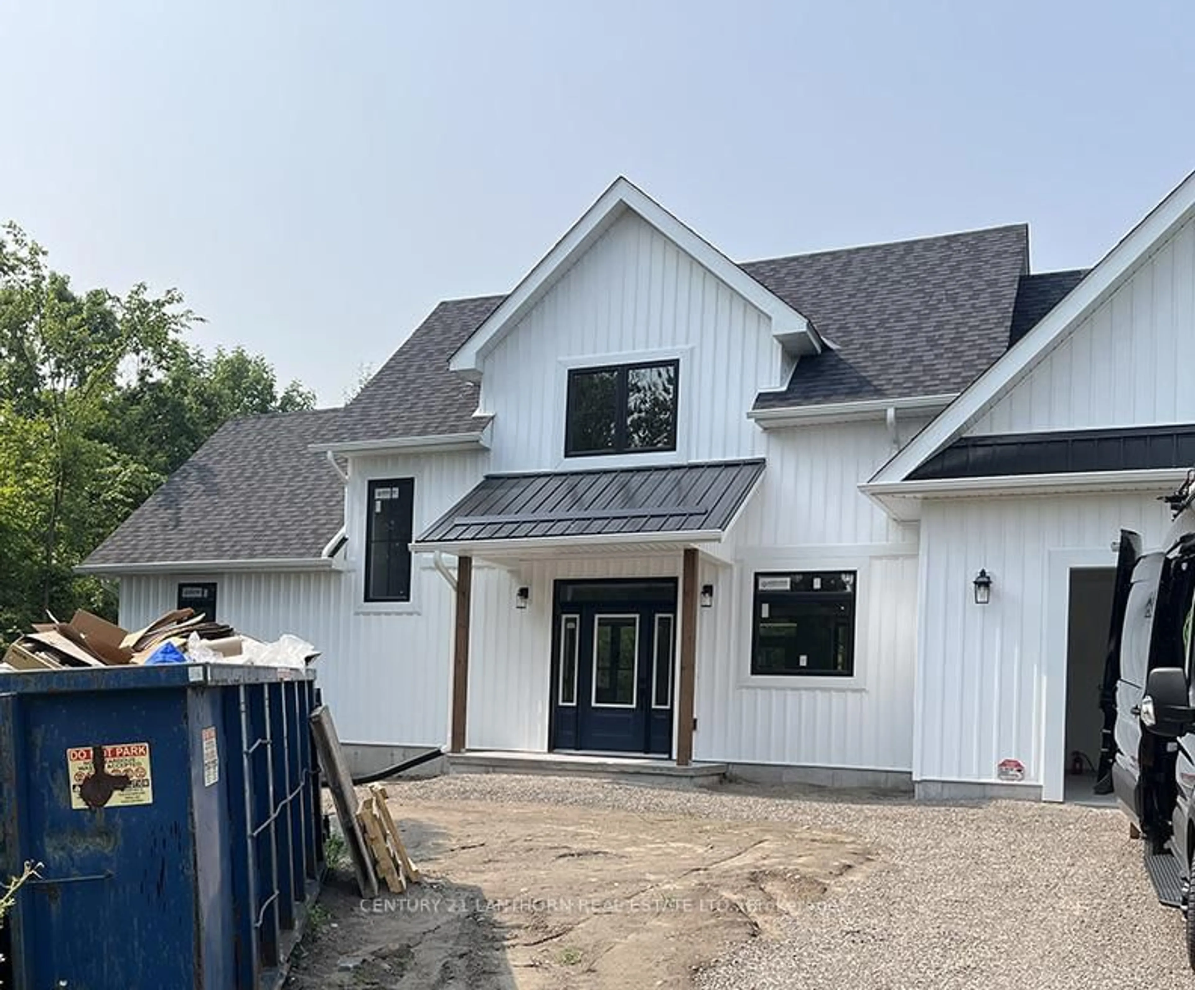 Home with vinyl exterior material, building for 221 Fire Route 5, North Kawartha Ontario K0L 3E0