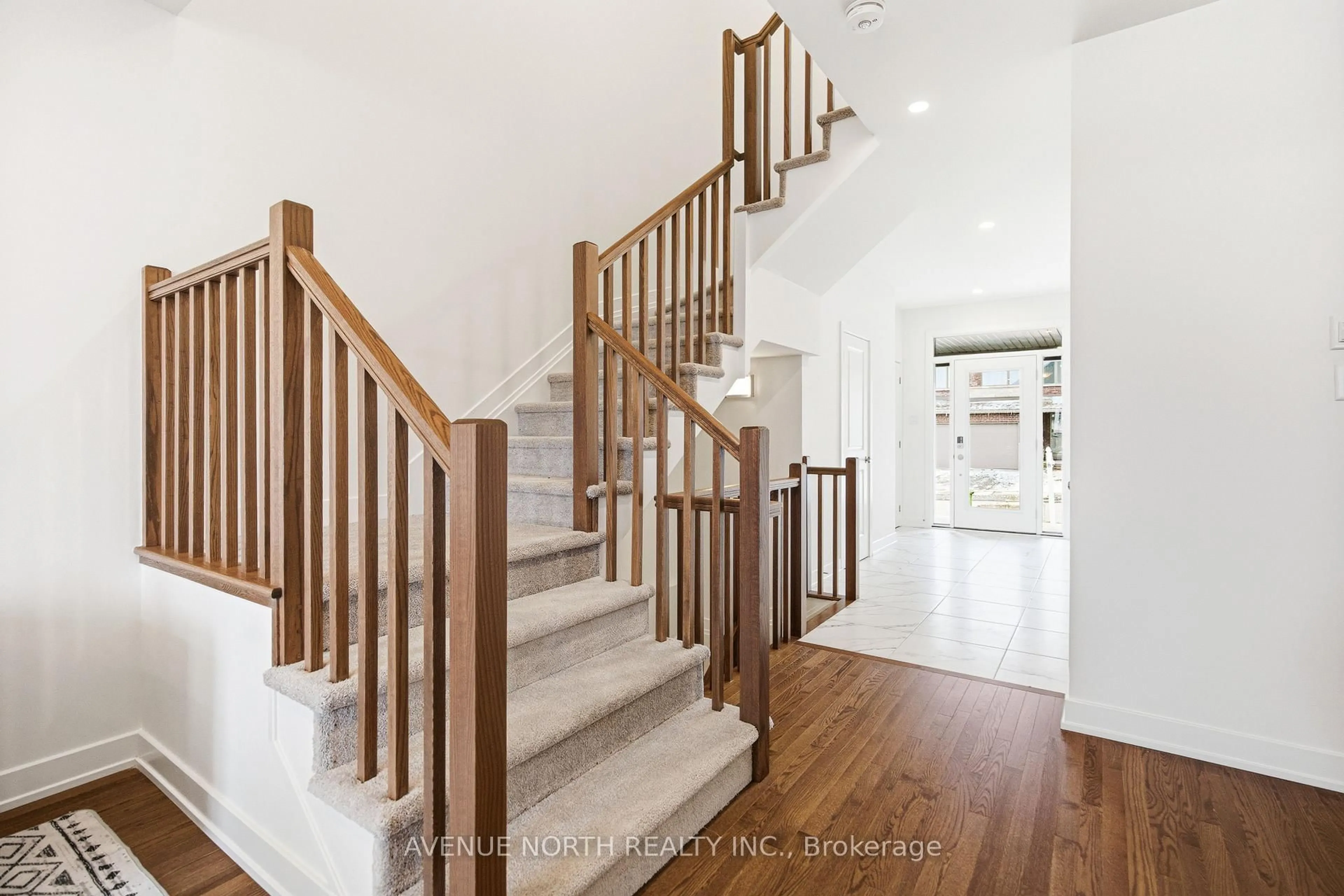 Stairs for 287 Finsbury Ave, Ottawa Ontario K2S 1S3