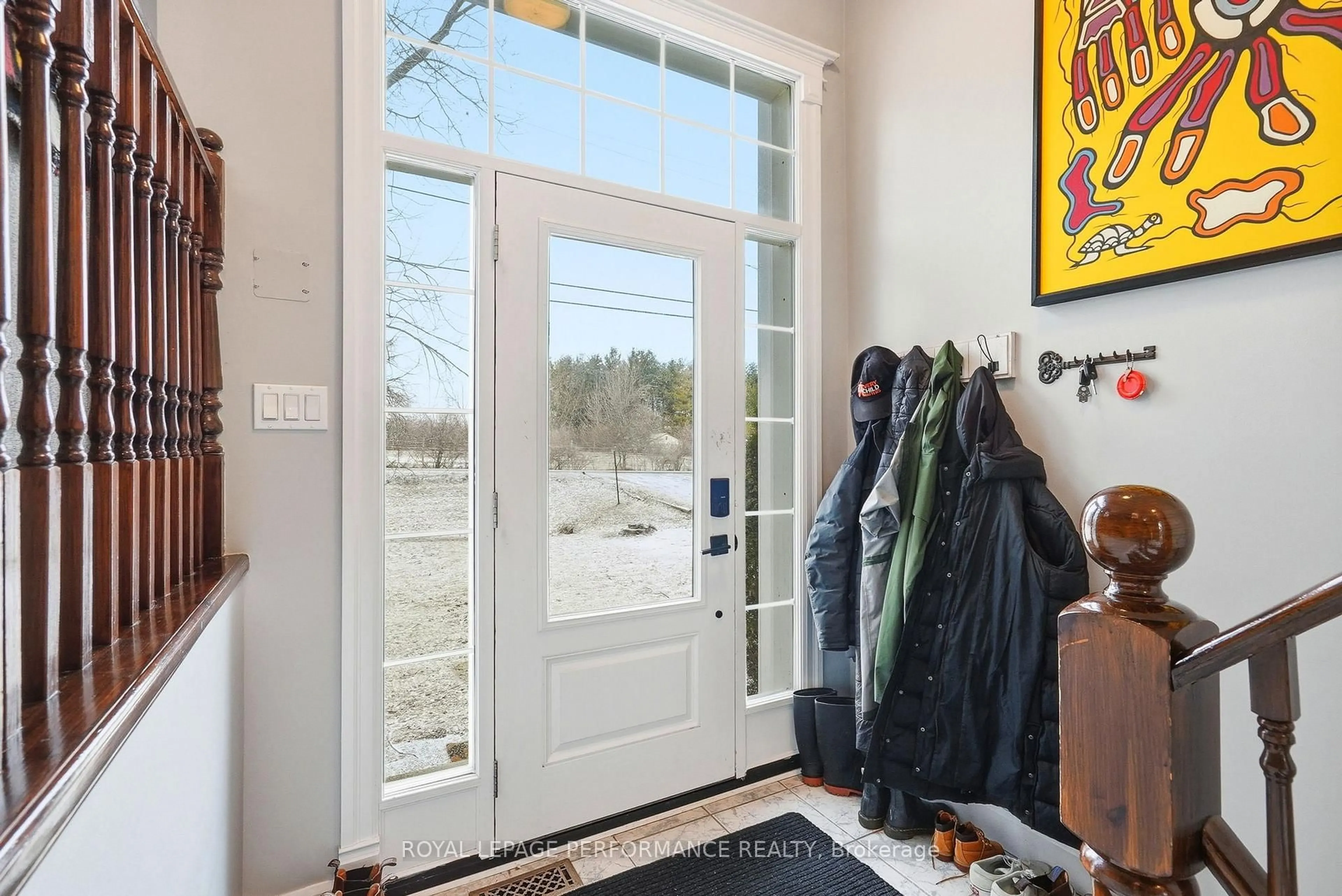 Indoor entryway for 6529 Rideau Valley Dr, Manotick Ontario K4M 1B3