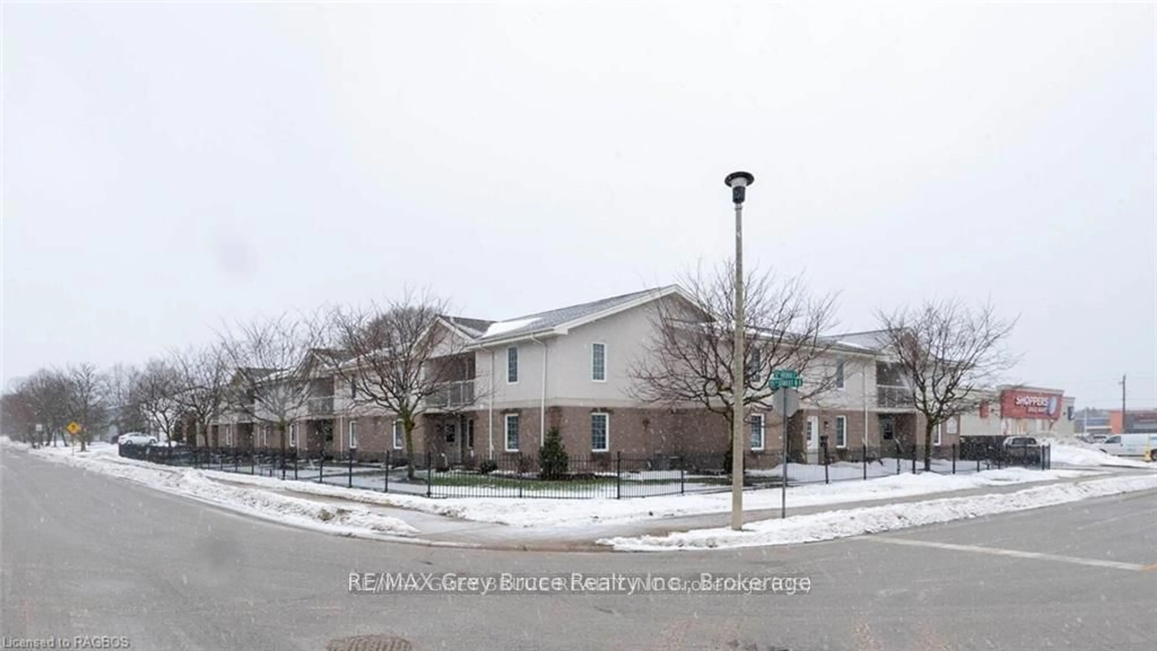 Unknown for 1550 12th Ave #204, Owen Sound Ontario N4K 6Z3