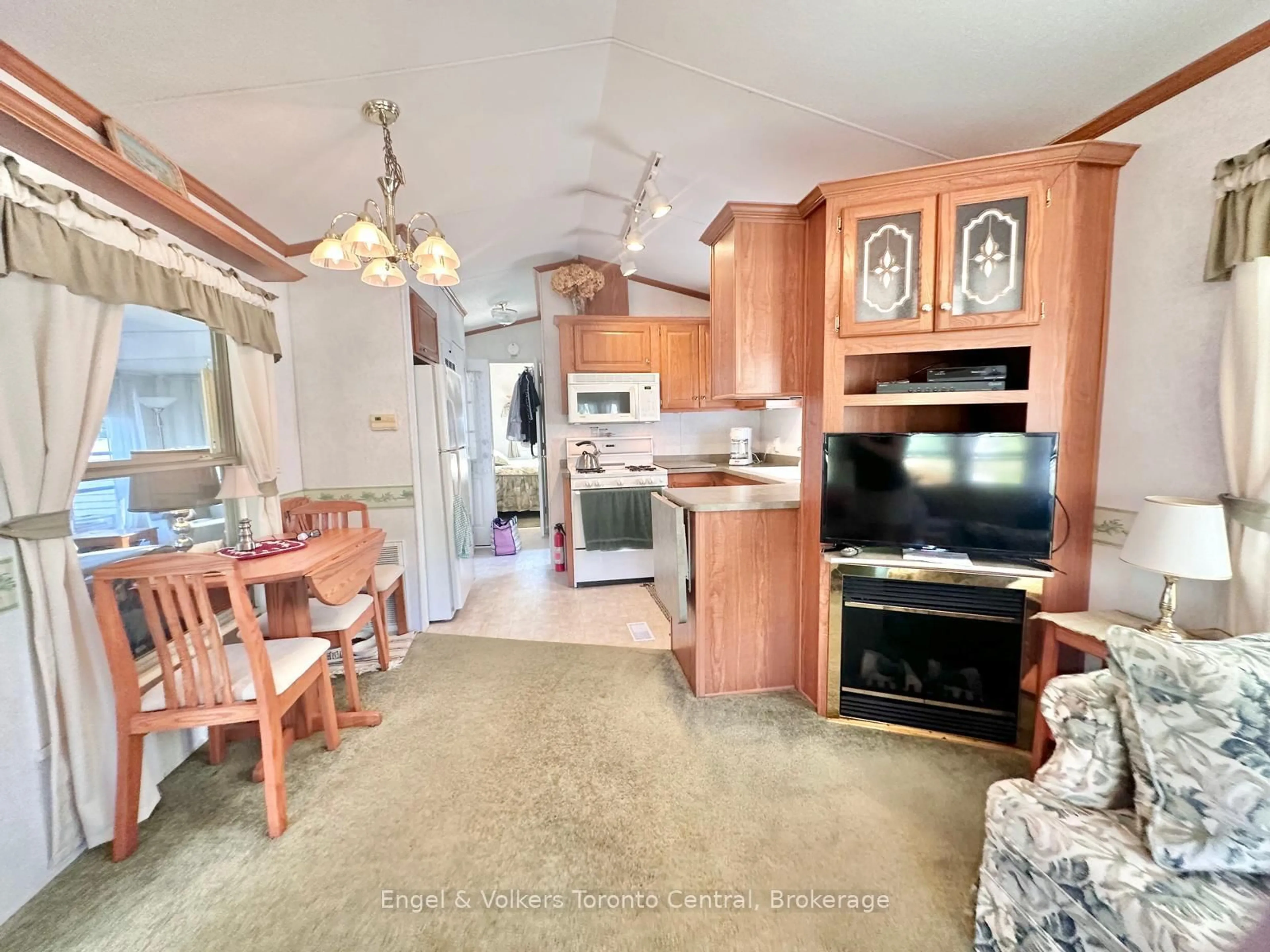 Open concept kitchen, unknown for 7489 SIDEROAD 5 #B6, Wellington North Ontario N0G 2L0