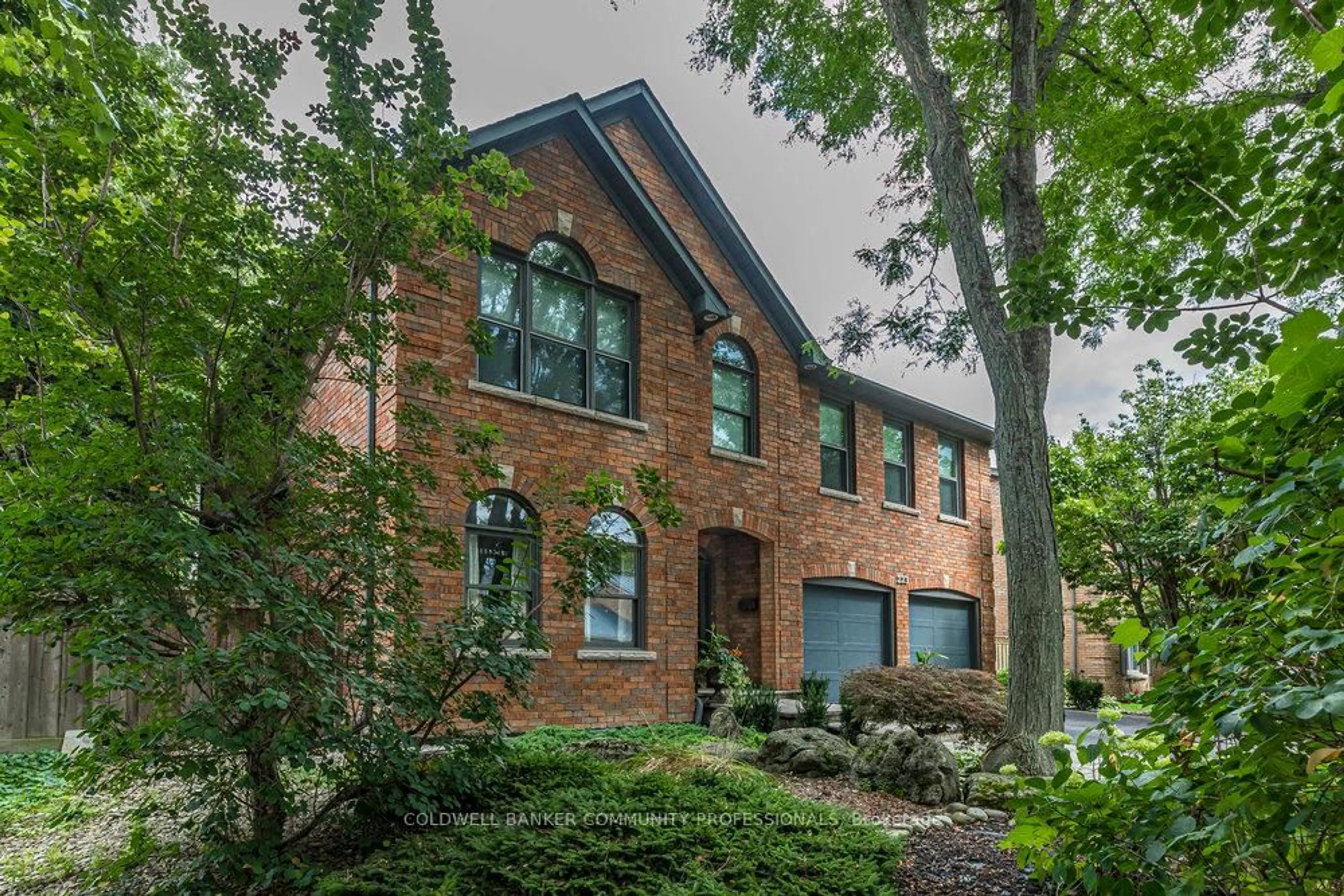 Home with brick exterior material, street for 223 Briar Hill Cres, Hamilton Ontario L9G 3M9