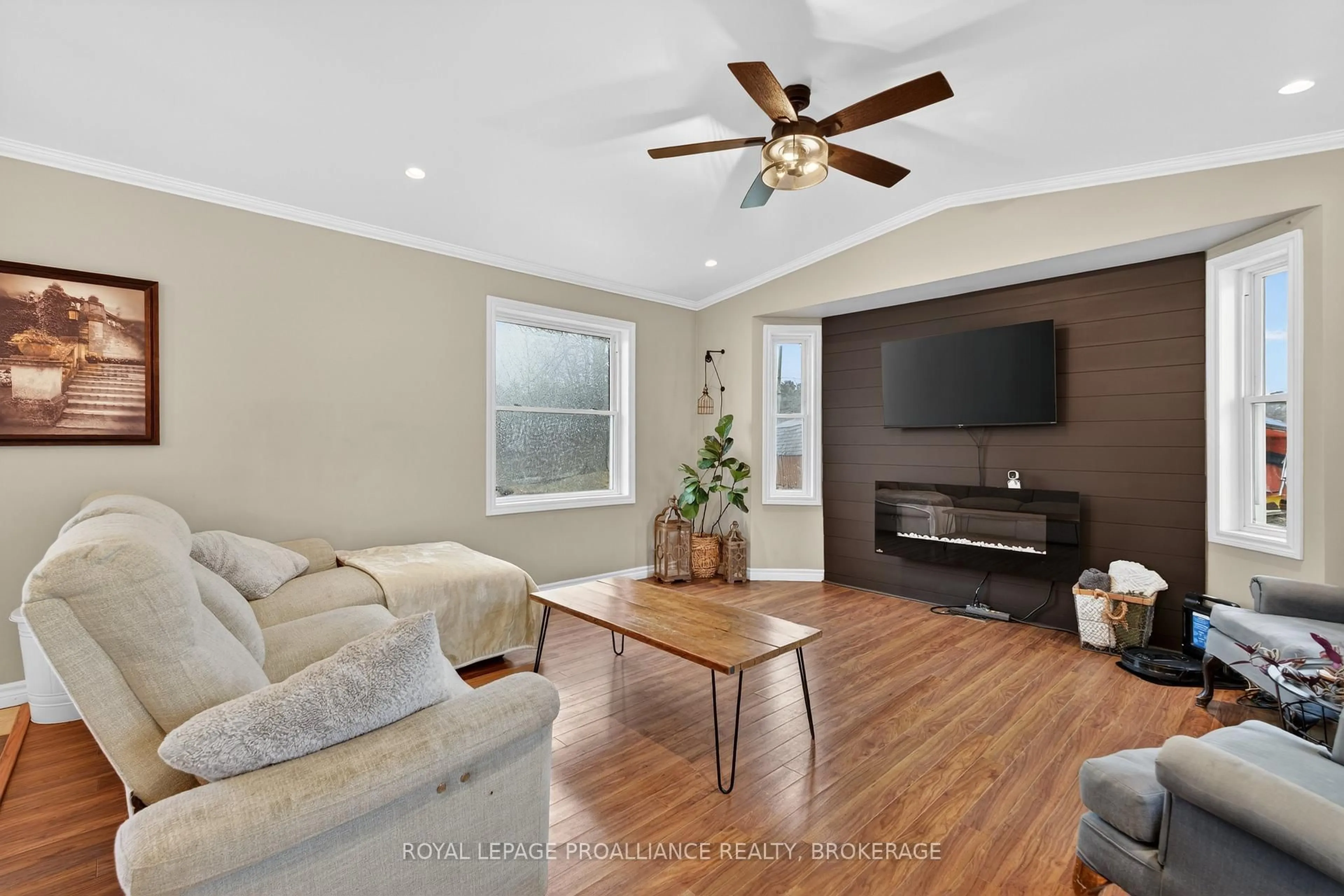 Living room with furniture, unknown for 1288 ASSELSTINE Rd, Perth Road Ontario K0H 2L0