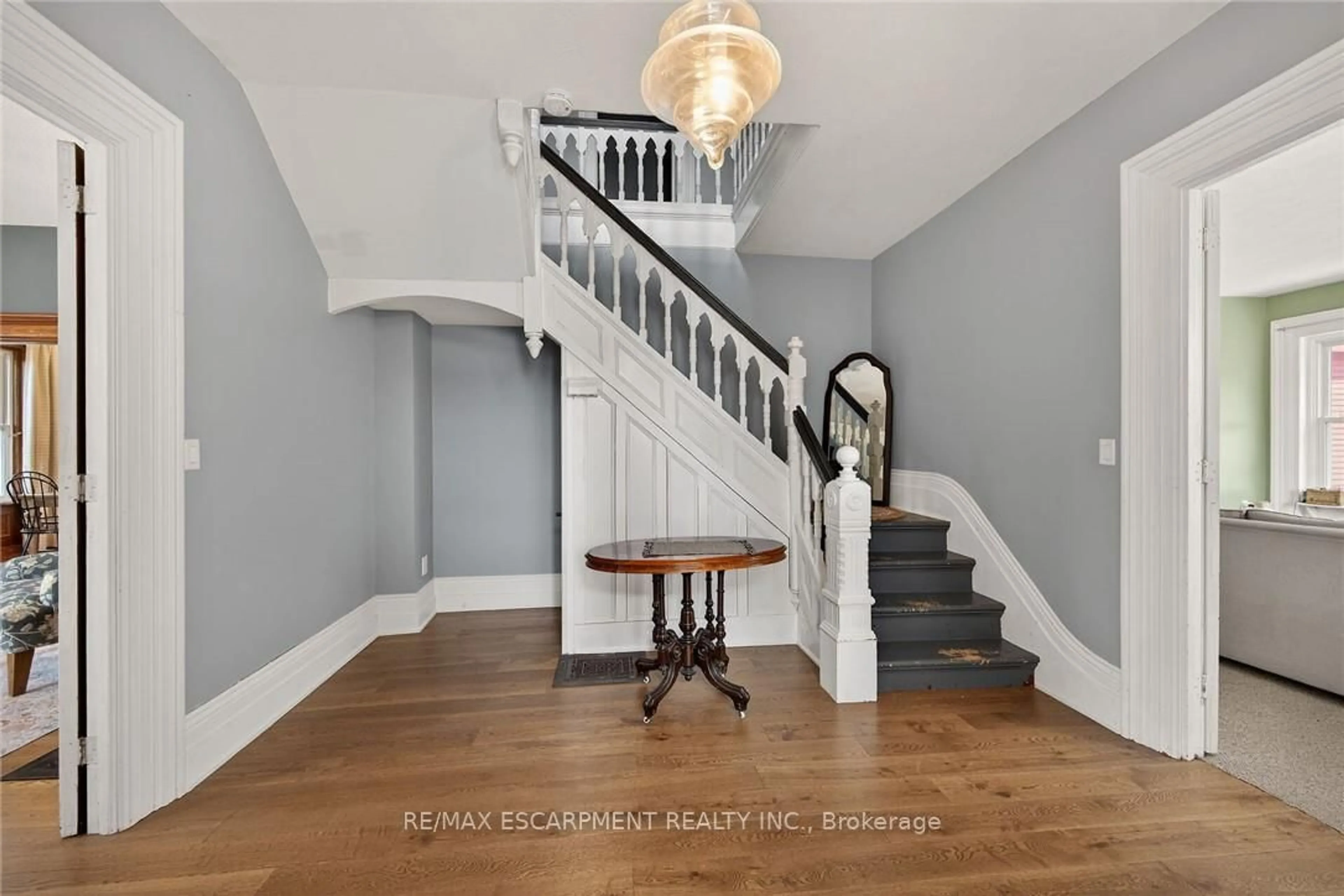 Indoor entryway for 903 Concession 13 Townsend, Norfolk Ontario N3Y 4K3