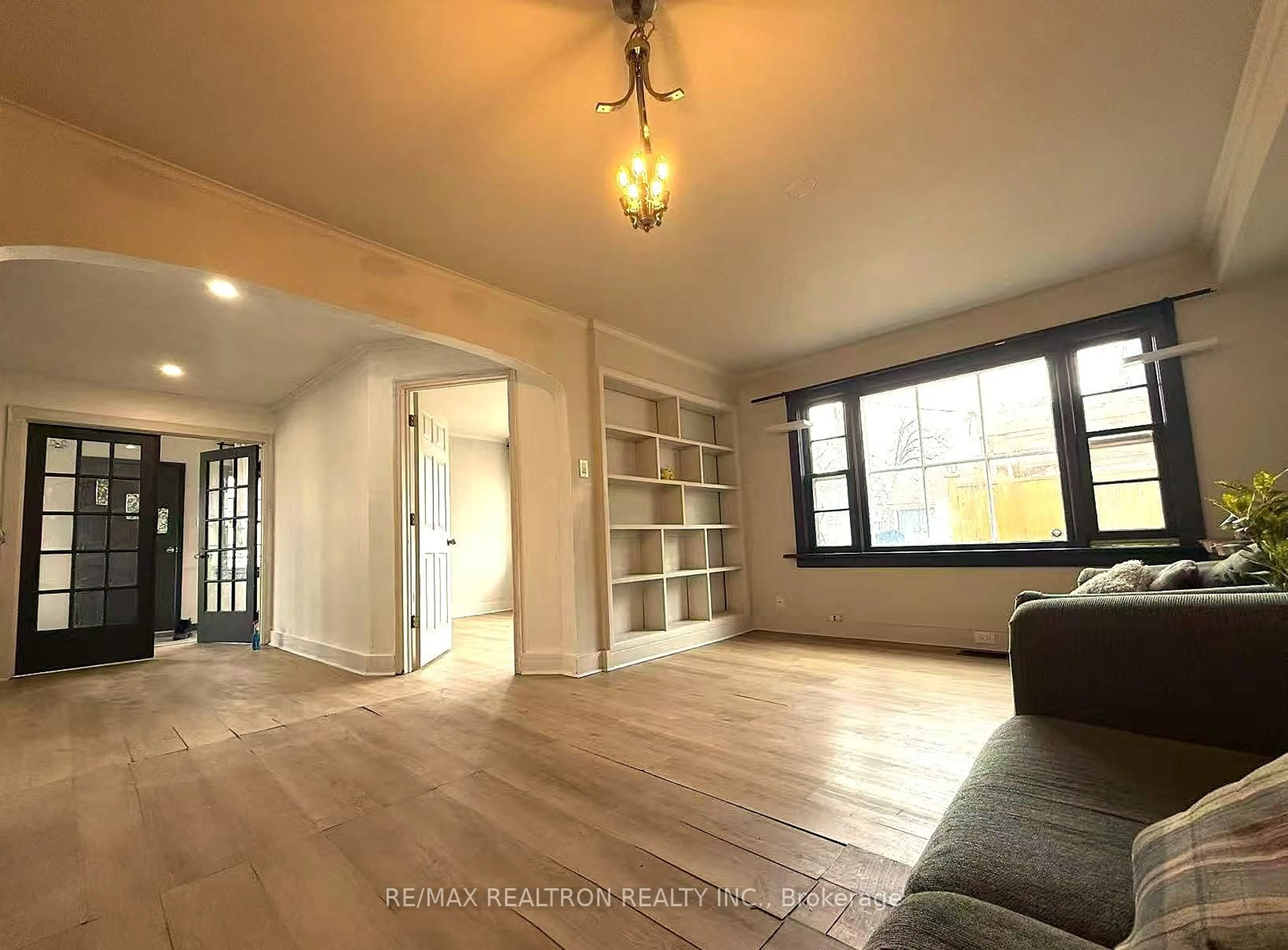 Unknown for 192 Lincoln Rd, Fort Erie Ontario L0S 1B0