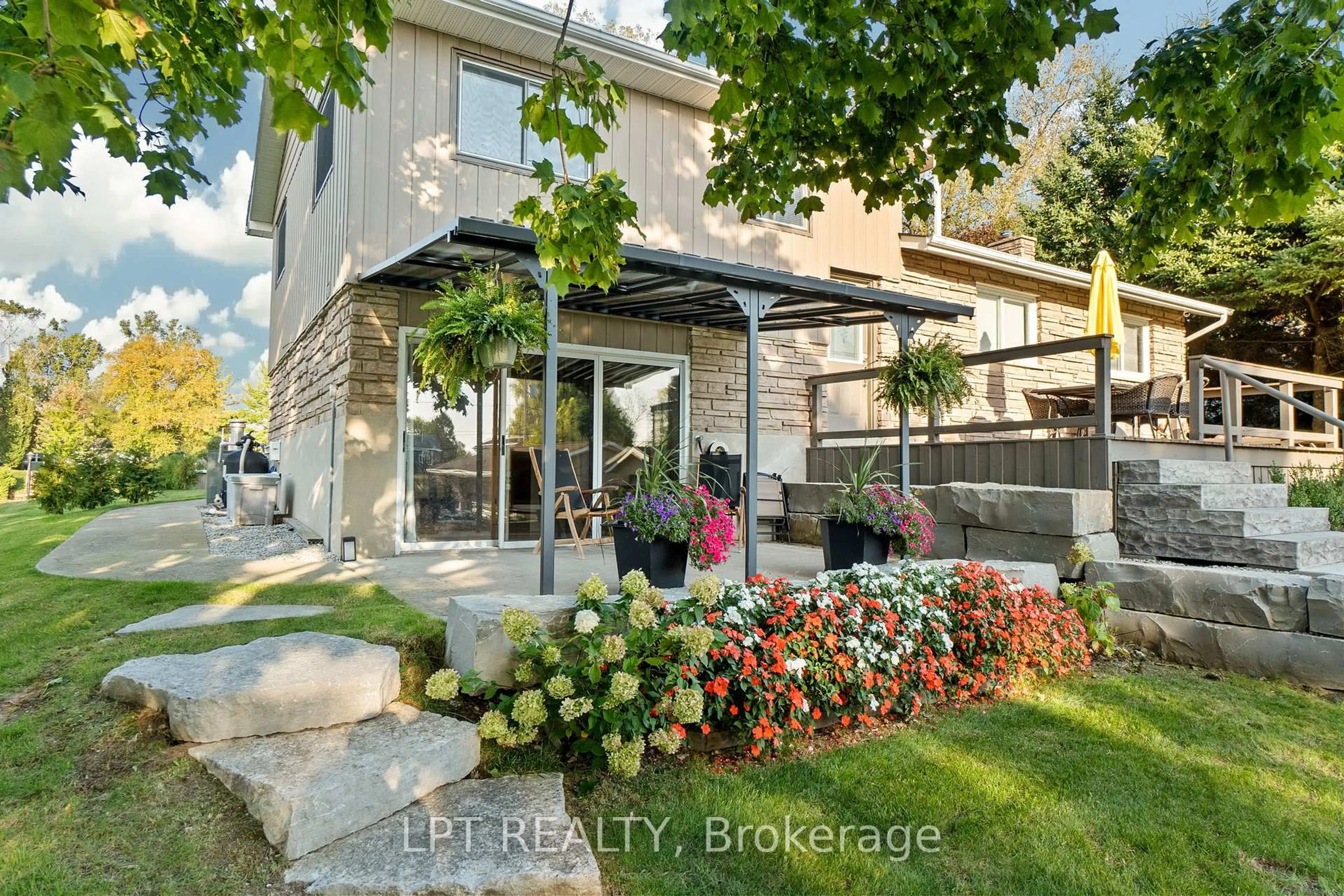 Patio, street for 9952 Prince Phillip St, Lambton Shores Ontario N0M 2N0